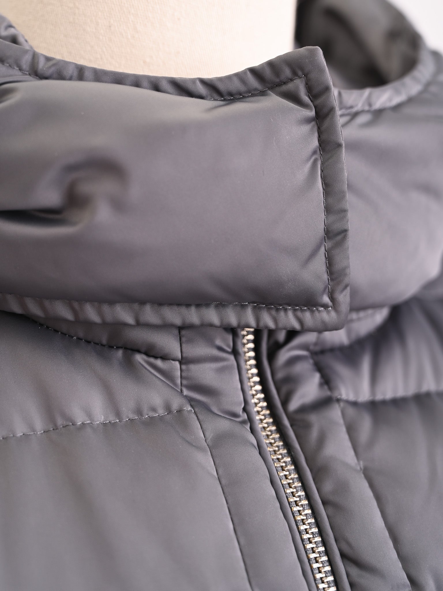 Excellent Trussardi Gray Puffer Jacket Size M Women