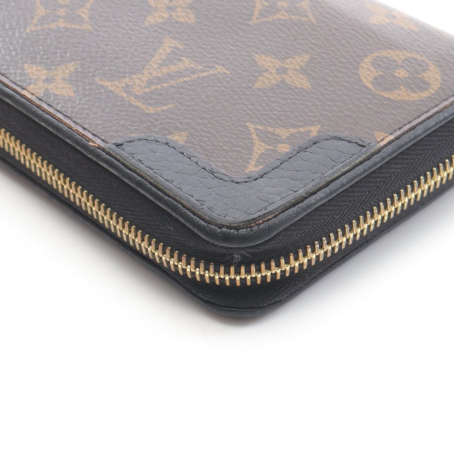 Louis Vuitton Zippy Wallet, Monogram