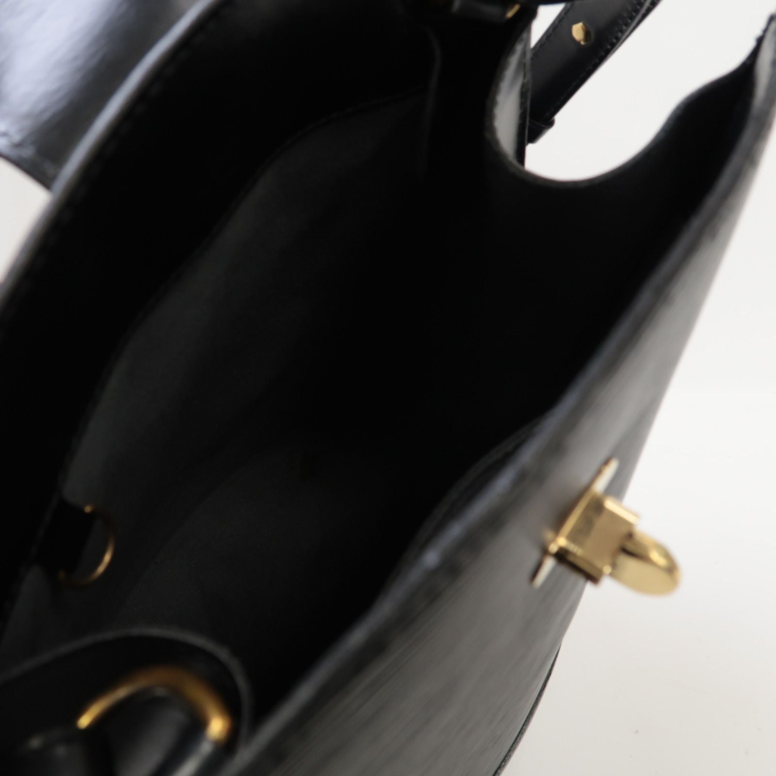 Louis Vuitton Epi Cluny Gold Shoulder Bag Black Black Shoulder Bag M 52252