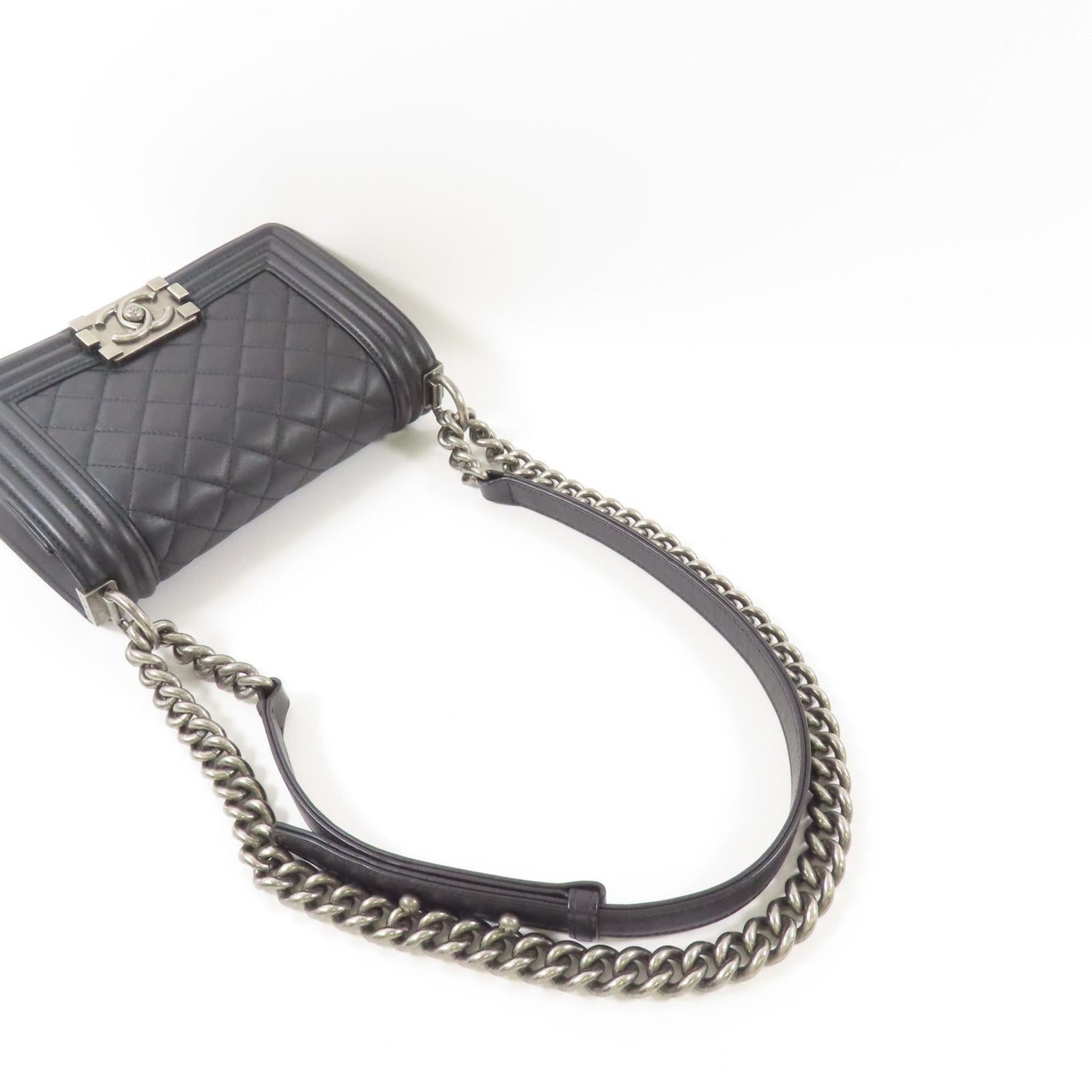 Chanel Black Cowhide Leather Boy 20 Cross Shoulder Bag Calfskin (cowhide) A 67085