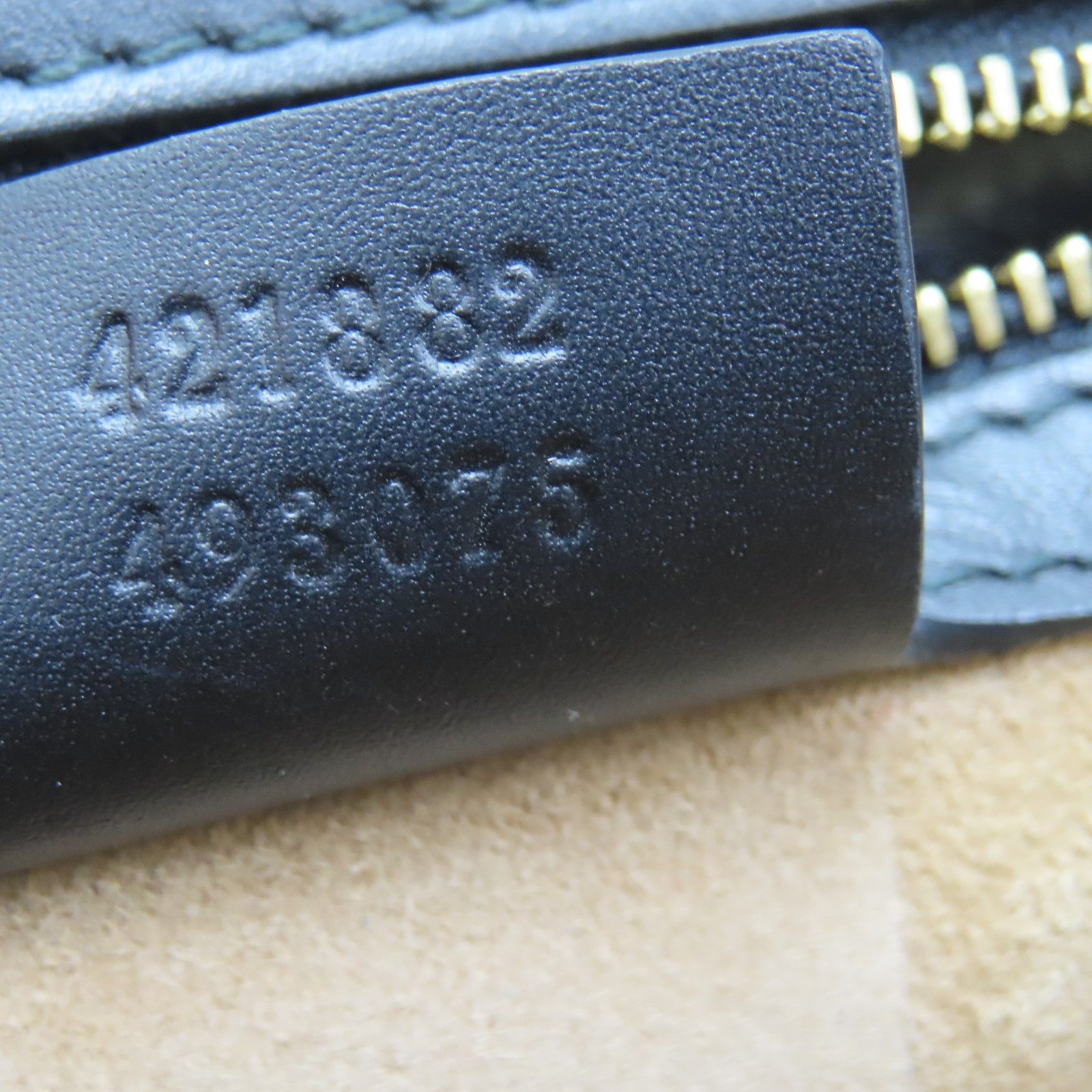 Gucci Sylvie Shoulder Bag Calfskin Black 421882