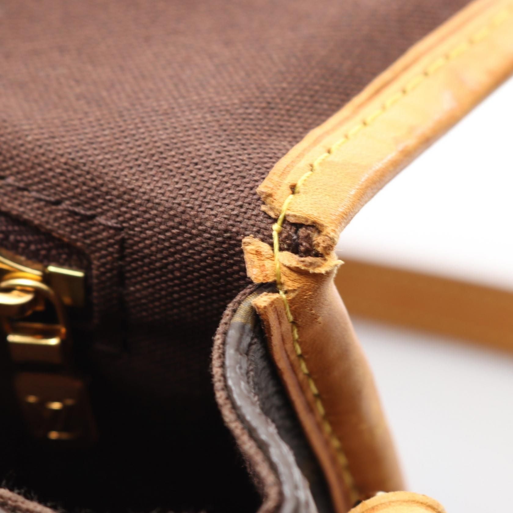 Louis Vuitton Menilmontant PM, Monogram