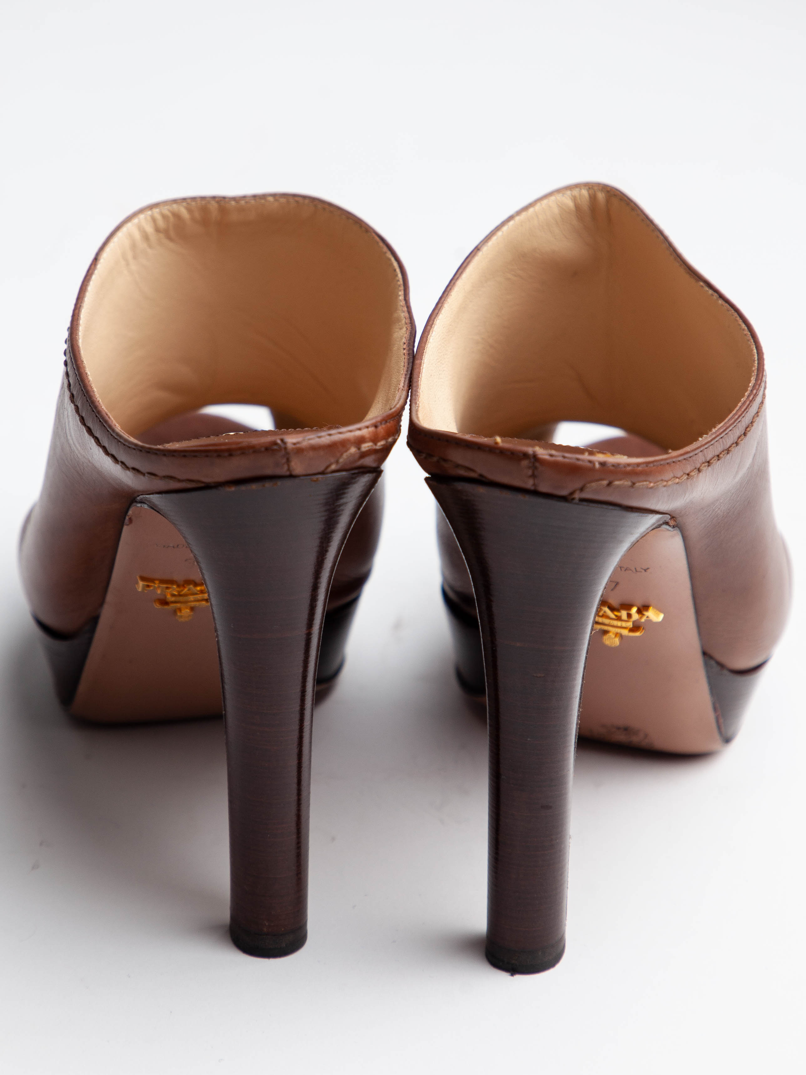 Good Prada Orange Leather Peep-Toe High Heel Mules Size 37