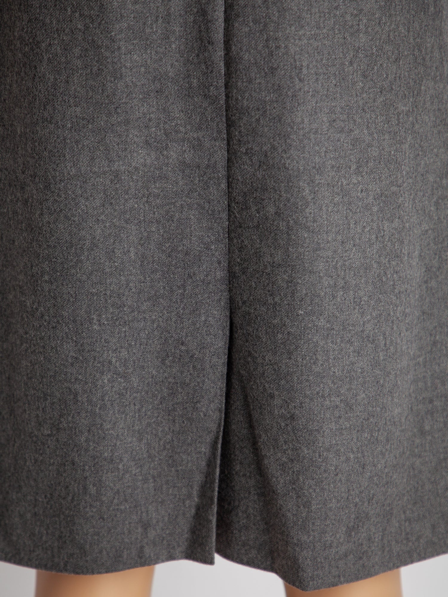 Good Condition Laurel Gray Cashmere Skirt Size L Women