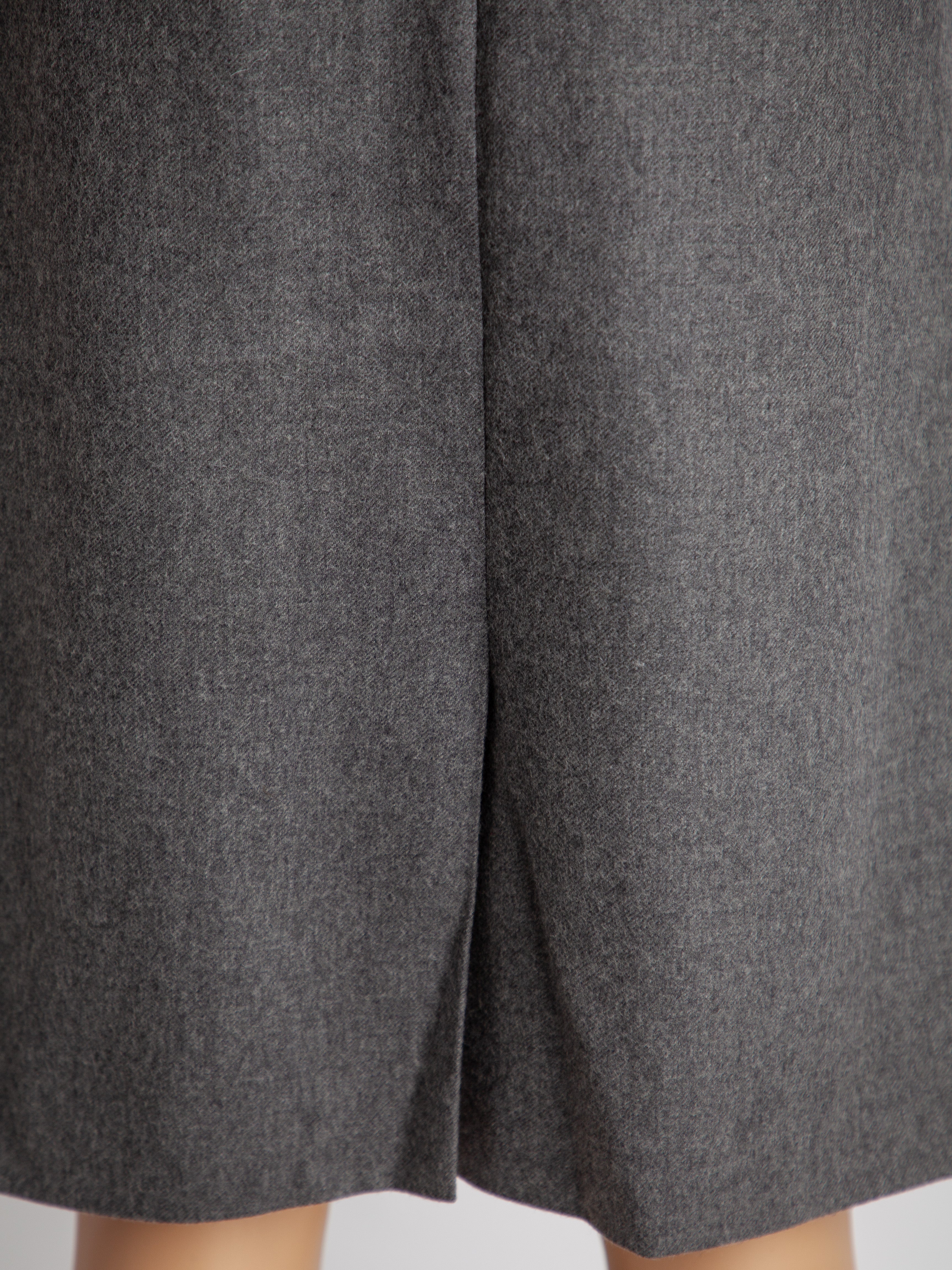 Good Condition Laurel Gray Cashmere Skirt Size L Women