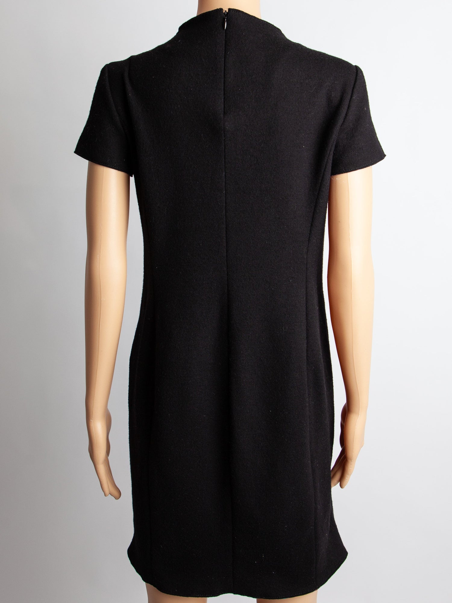 Good Emilio Pucci Black Cashmere Dress Size L with Belt