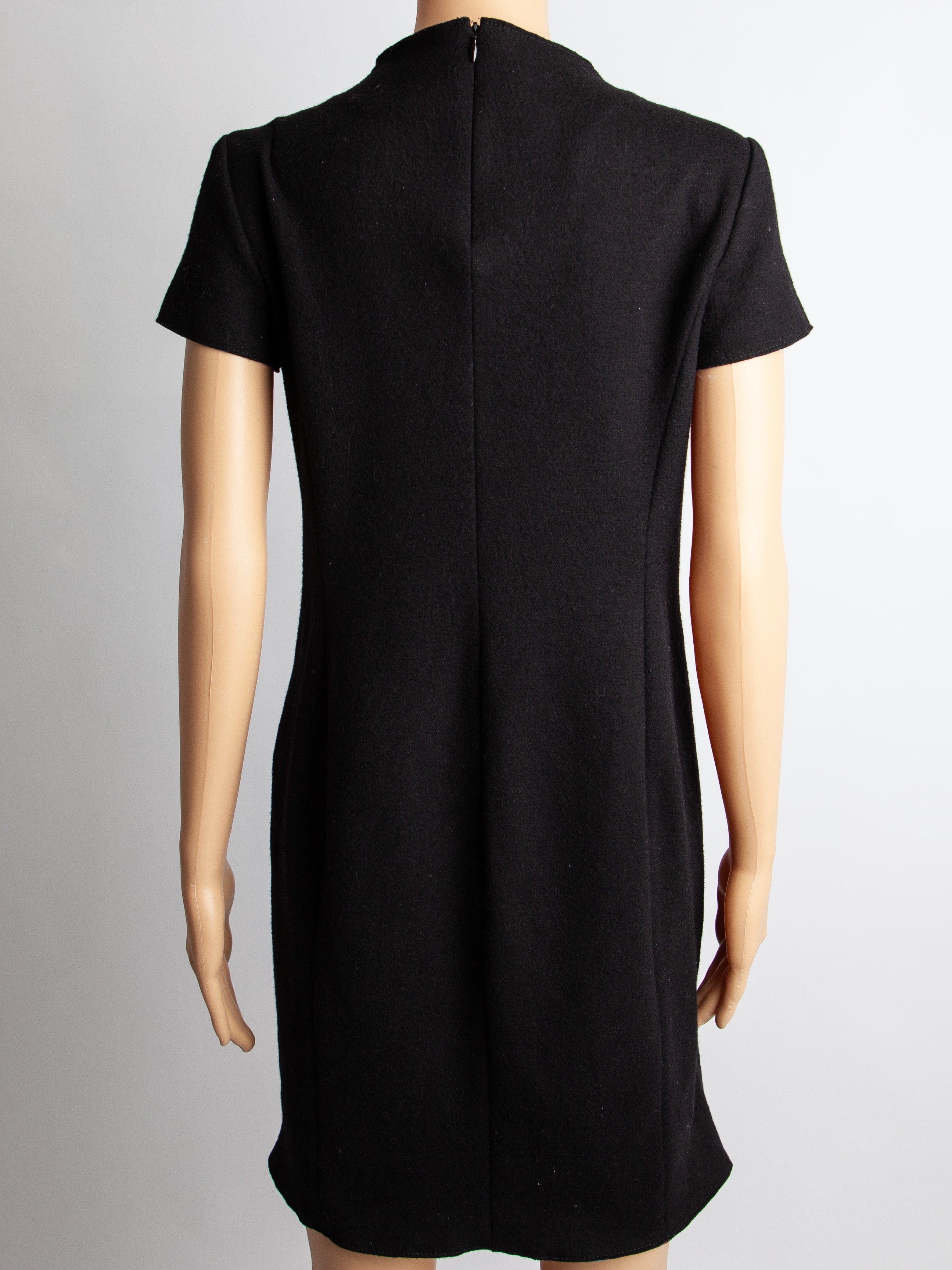Good Emilio Pucci Black Cashmere Dress Size L with Belt
