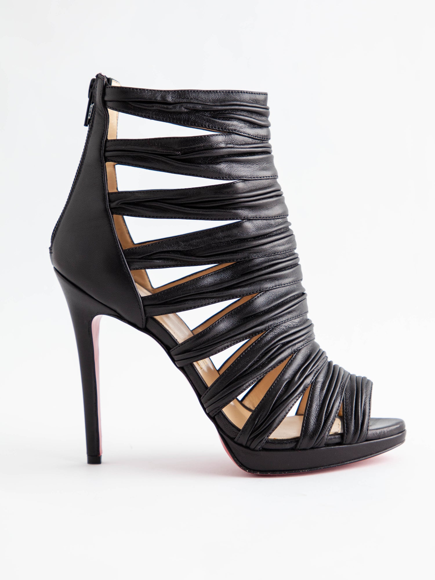 Excellent Christian Louboutin Black Leather High Heels Size 37.5