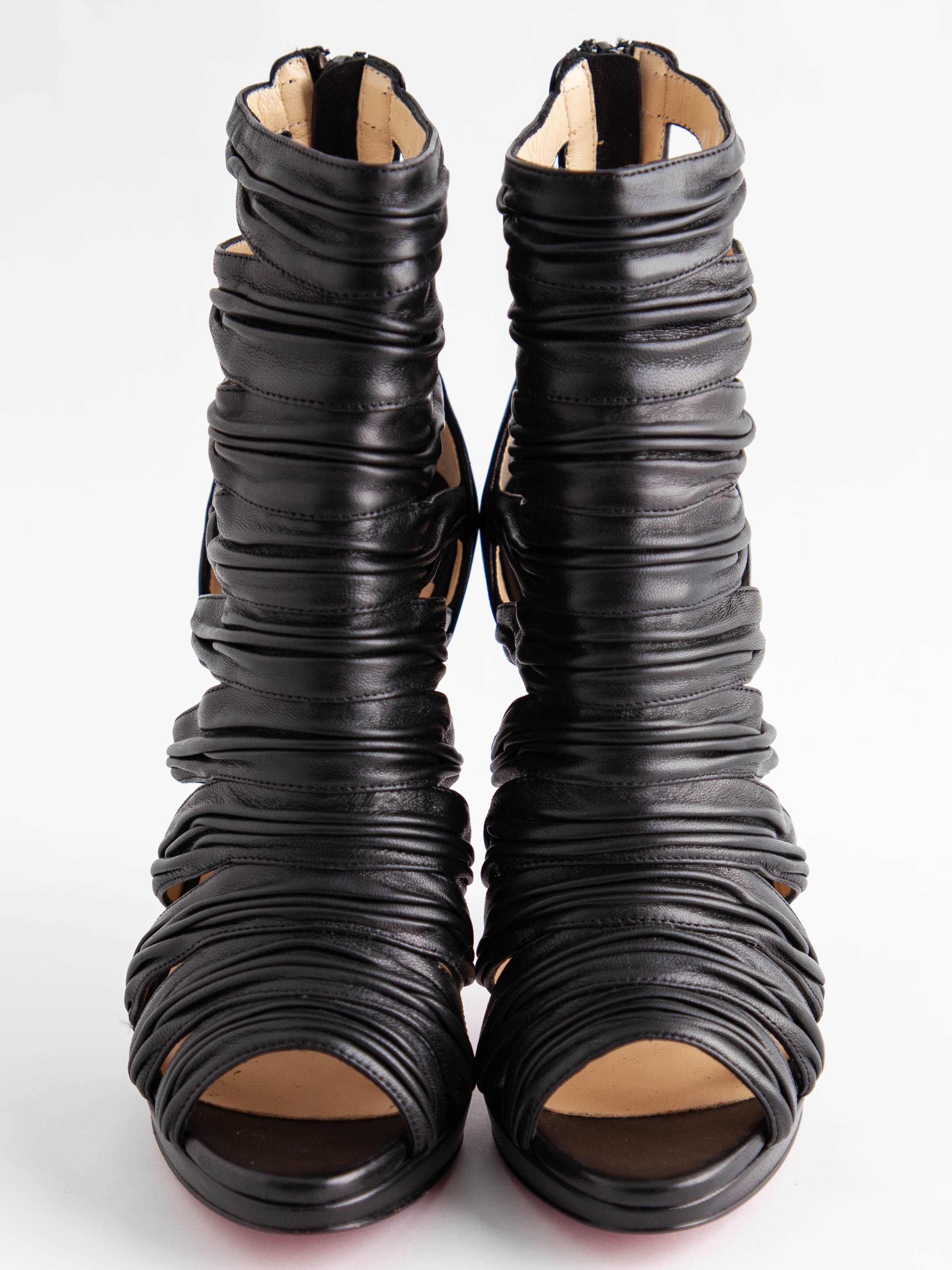 Excellent Christian Louboutin Black Leather High Heels Size 37.5