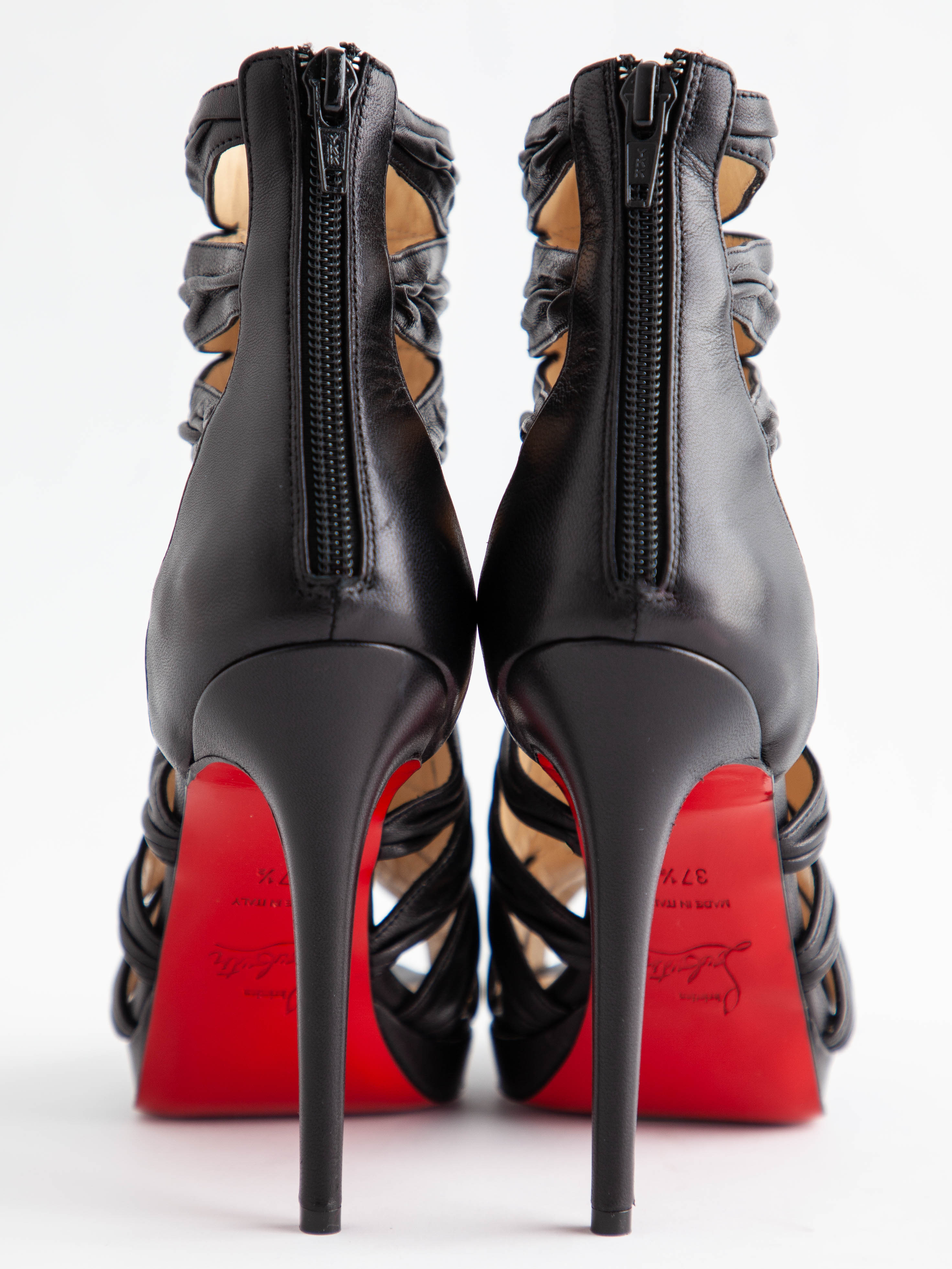 Excellent Christian Louboutin Black Leather High Heels Size 37.5