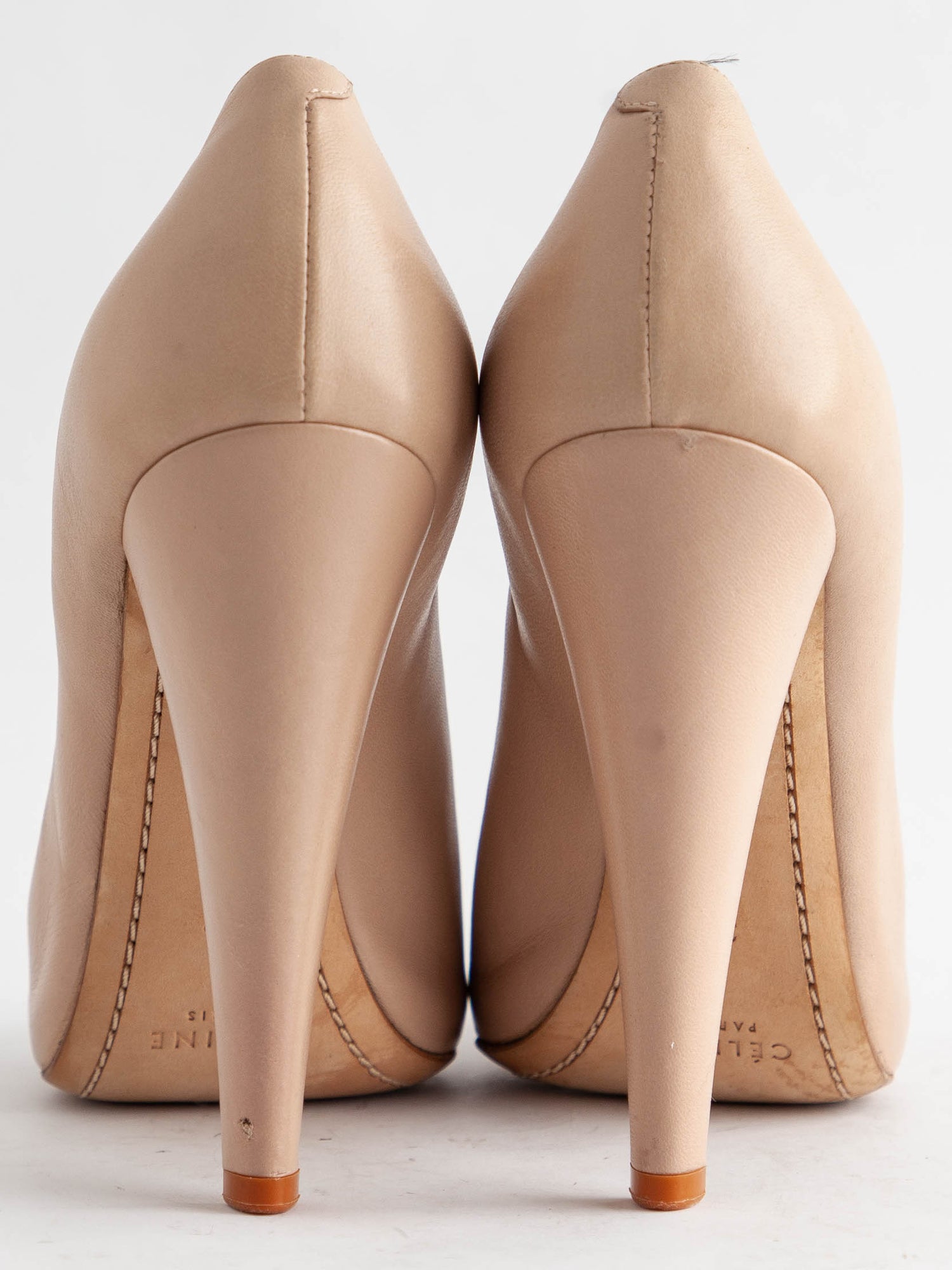 Good Celine White Leather High-Heeled Shoes Size 36 Split-Toe Design