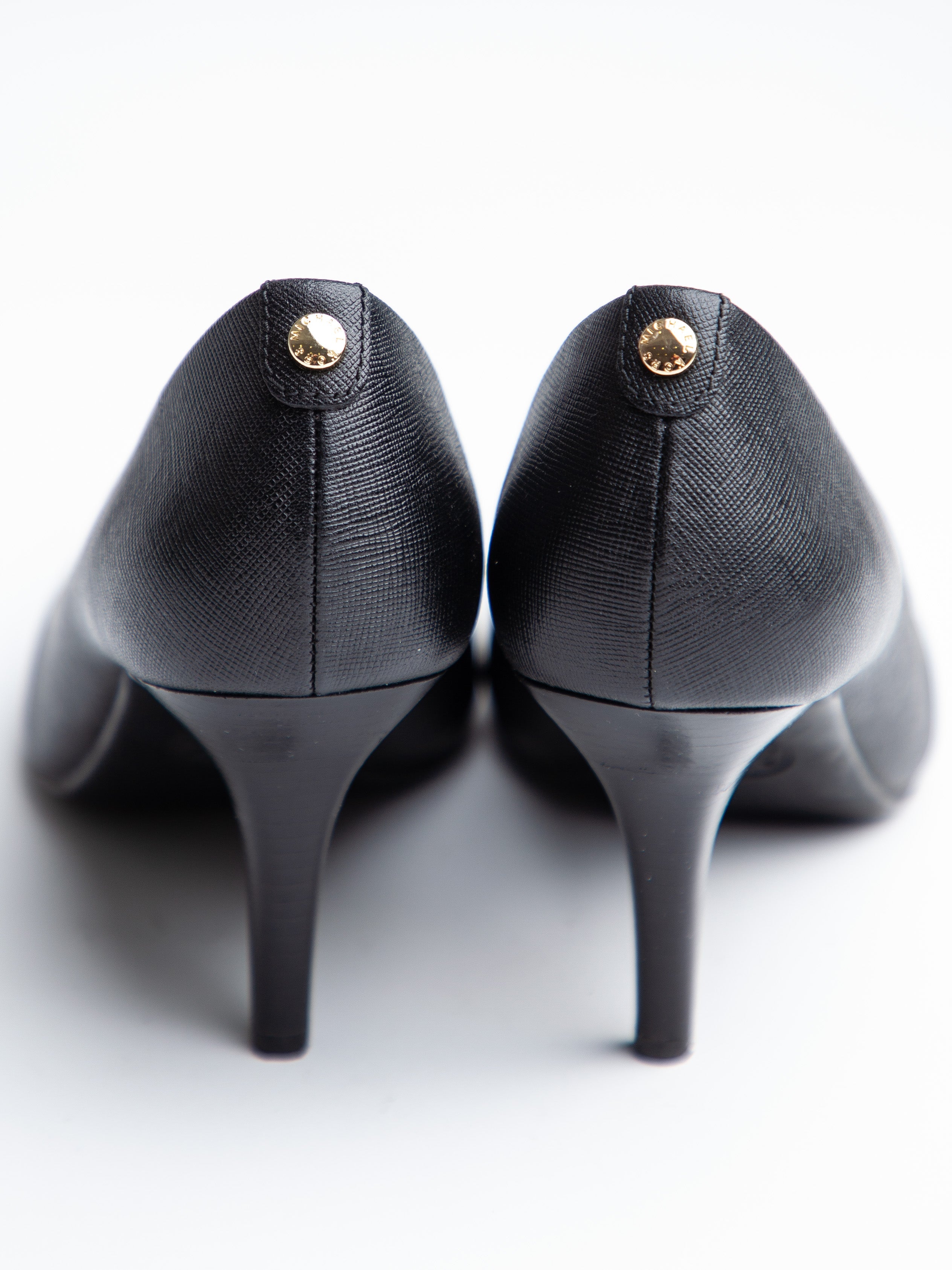 Good Michael Kors Black Leather High-Heeled Shoes Size 37