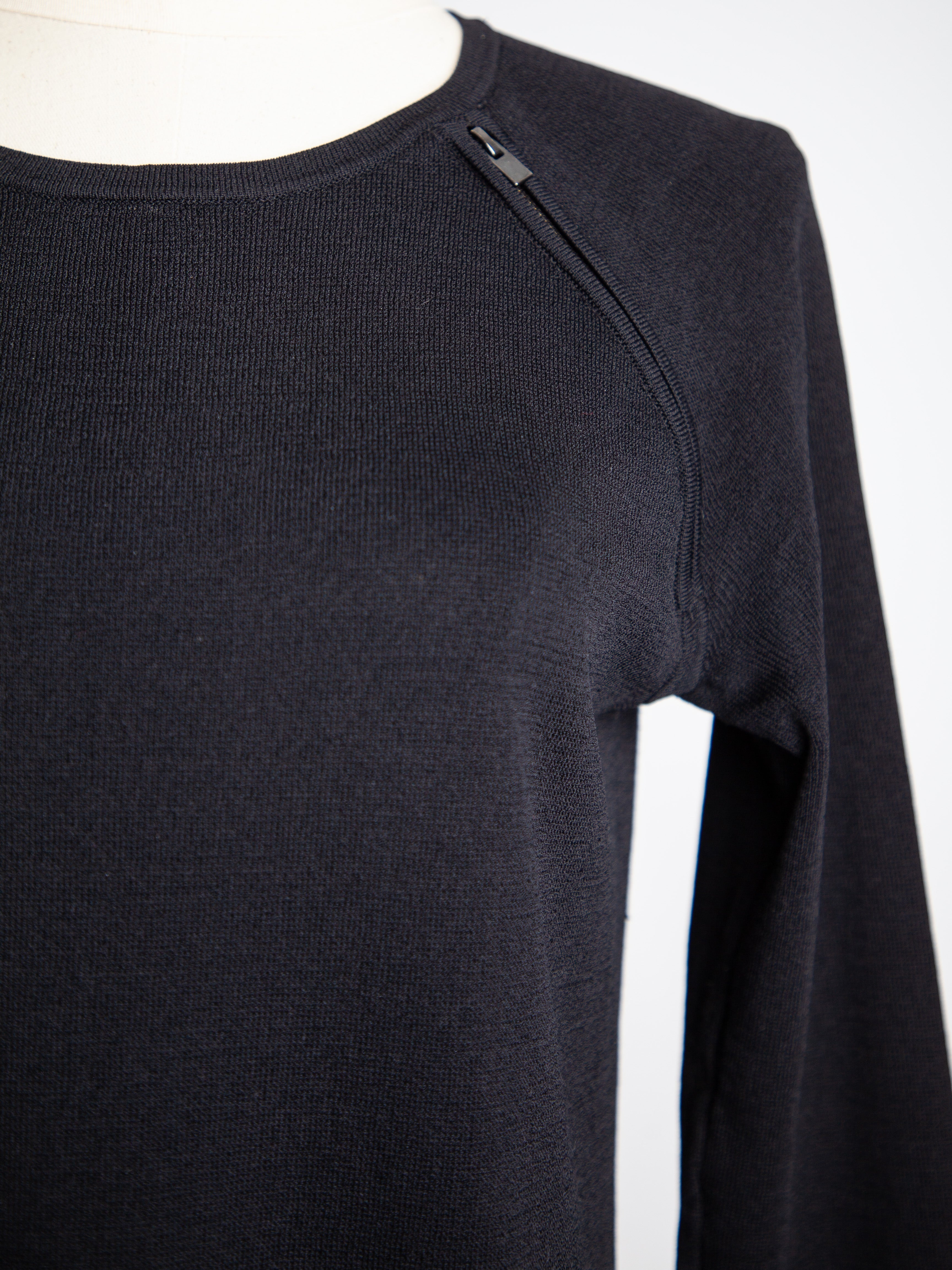 Good Condition Banana Republic Black Dress Size XS with Zippers