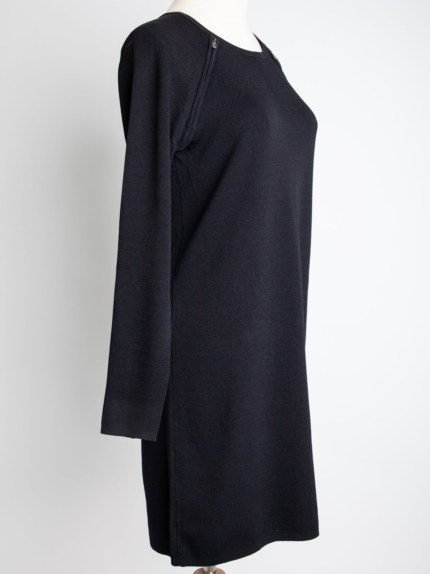 Good Condition Banana Republic Black Dress Size XS with Zippers