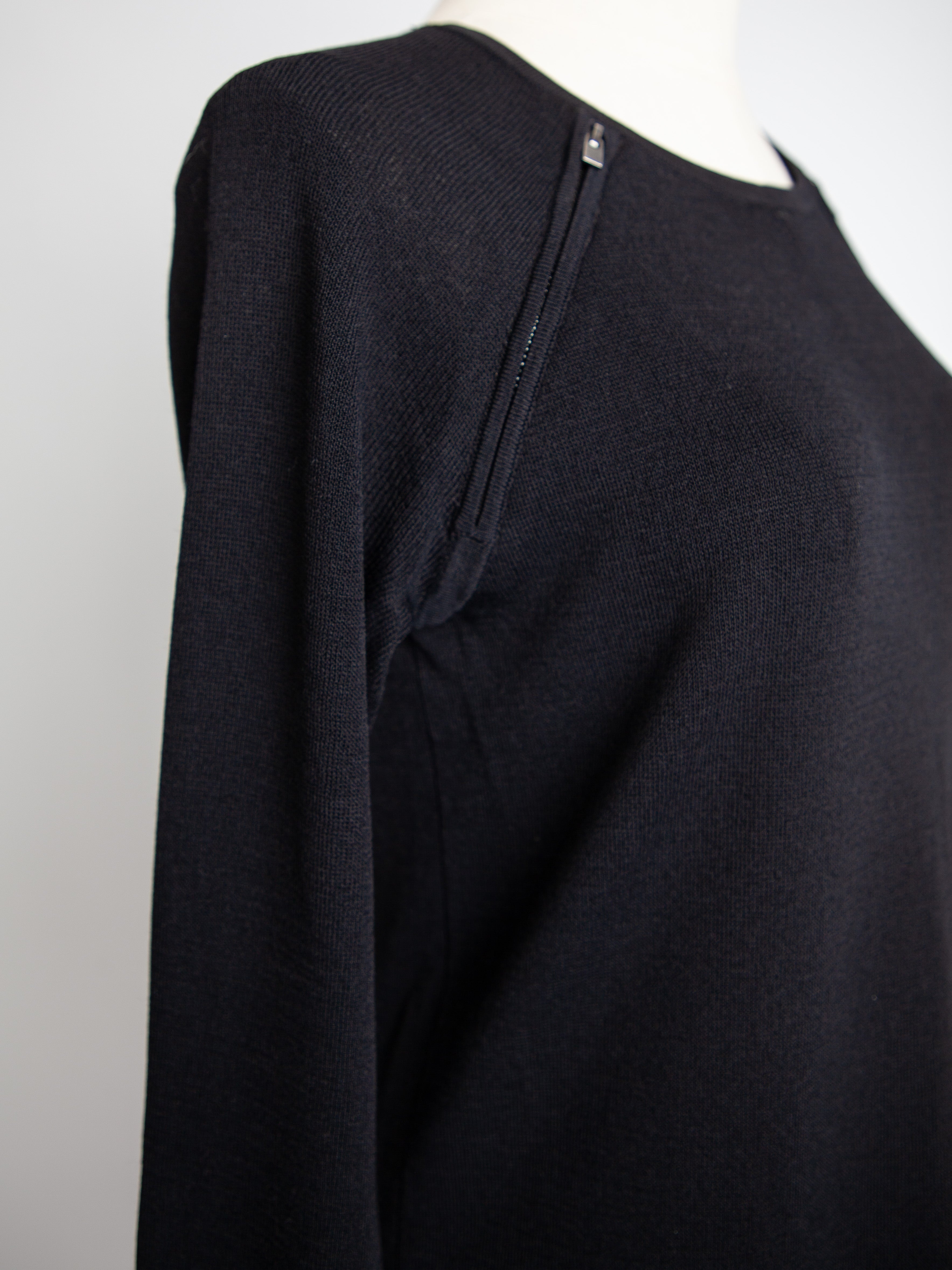 Good Condition Banana Republic Black Dress Size XS with Zippers