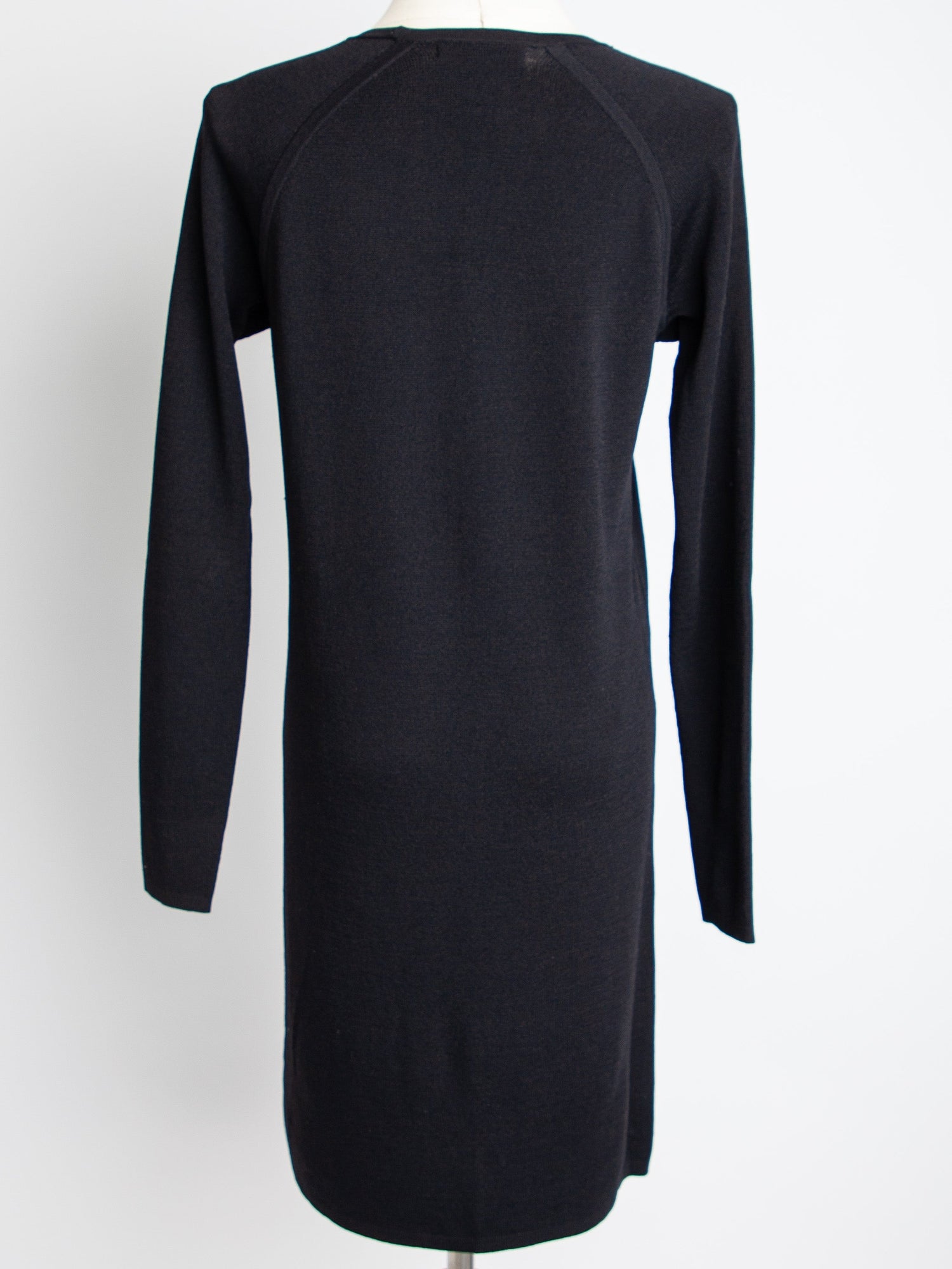 Good Condition Banana Republic Black Dress Size XS with Zippers