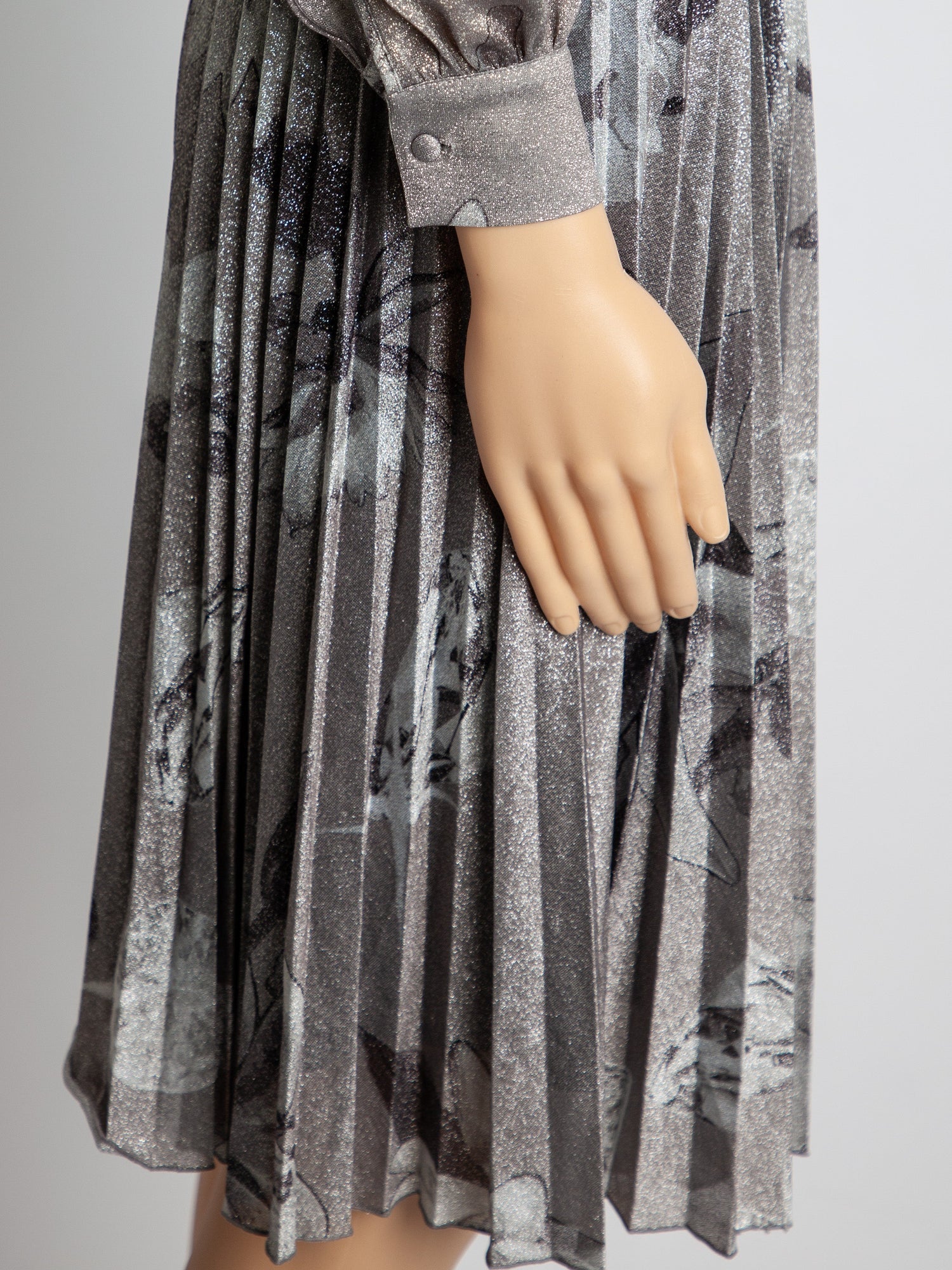 Good MaxCo Gray Floral Long-Sleeved Dress Size XS