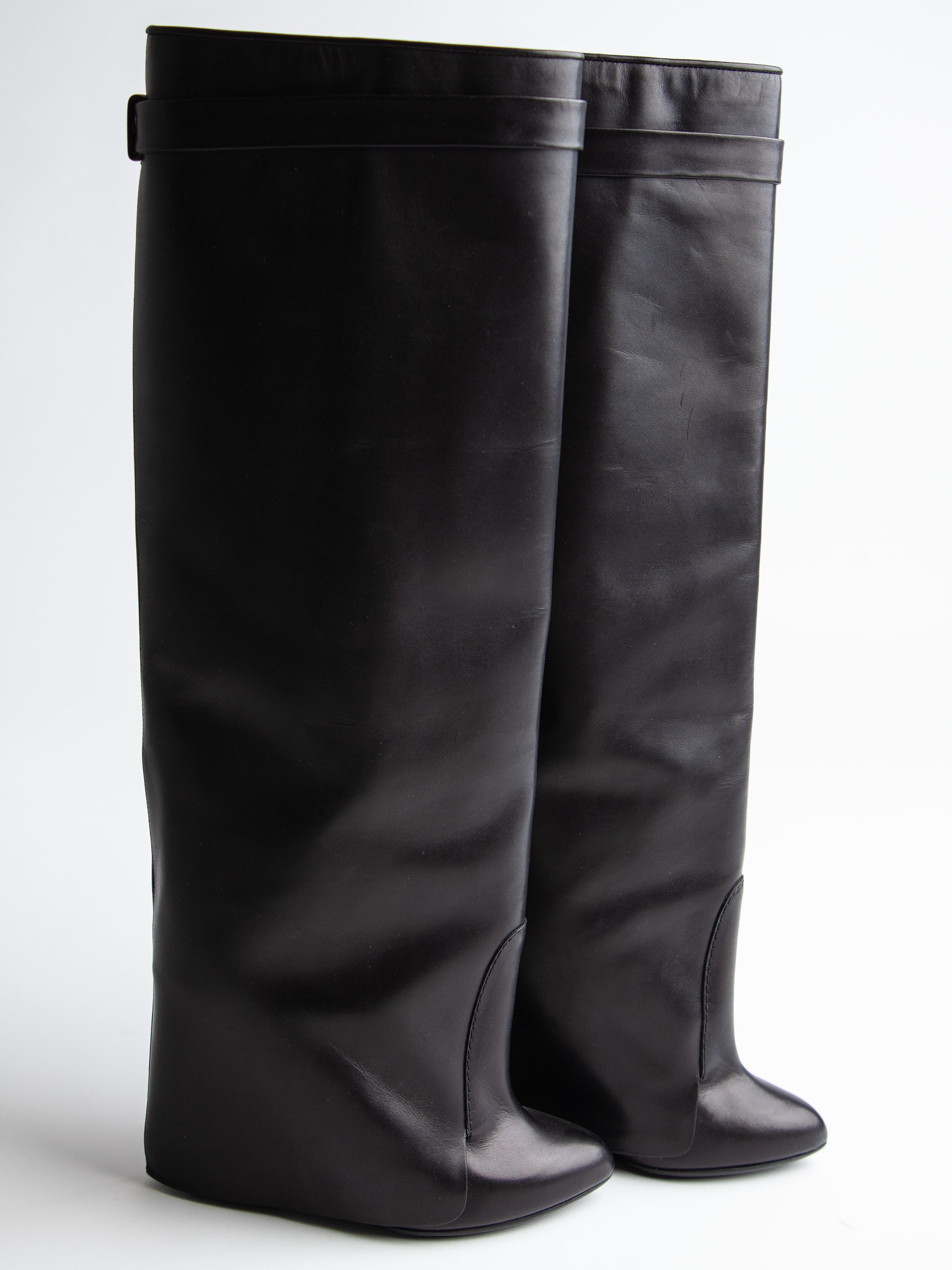 Good Givenchy Black Leather High-Heeled Boots Size 38.5