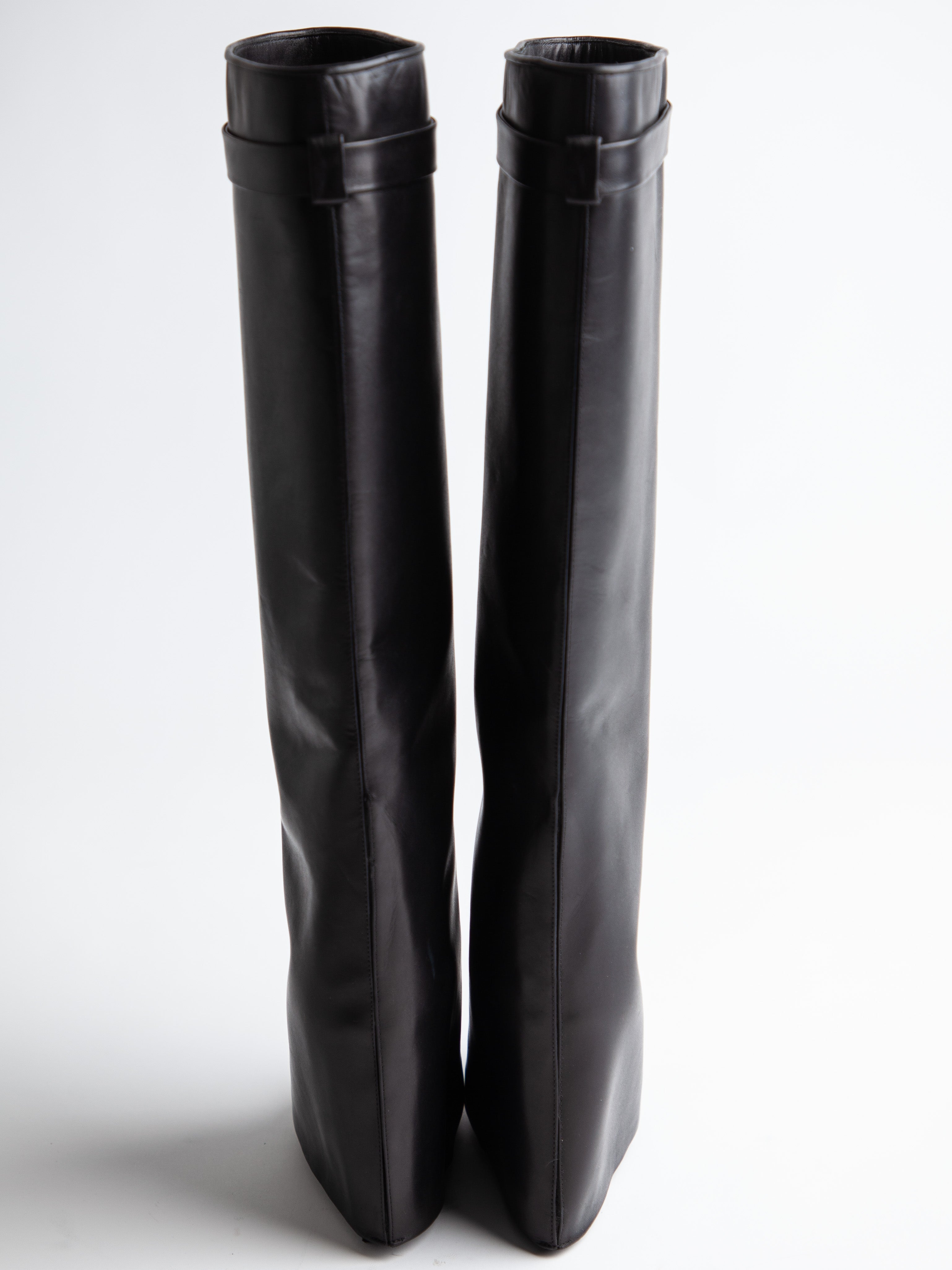 Good Givenchy Black Leather High-Heeled Boots Size 38.5