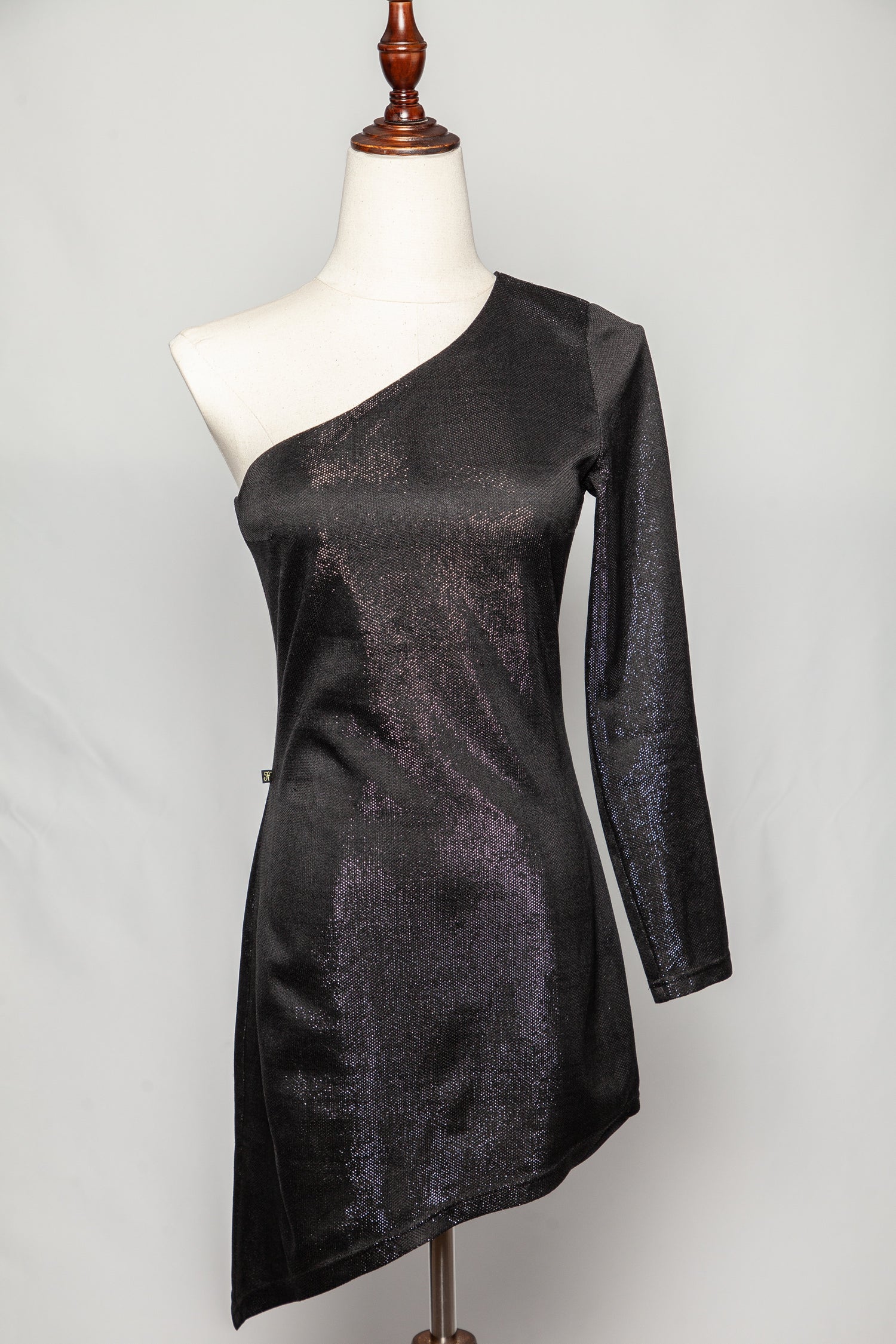 Good Hayali Black Asymmetrical Long Sleeve Dress with Sequins