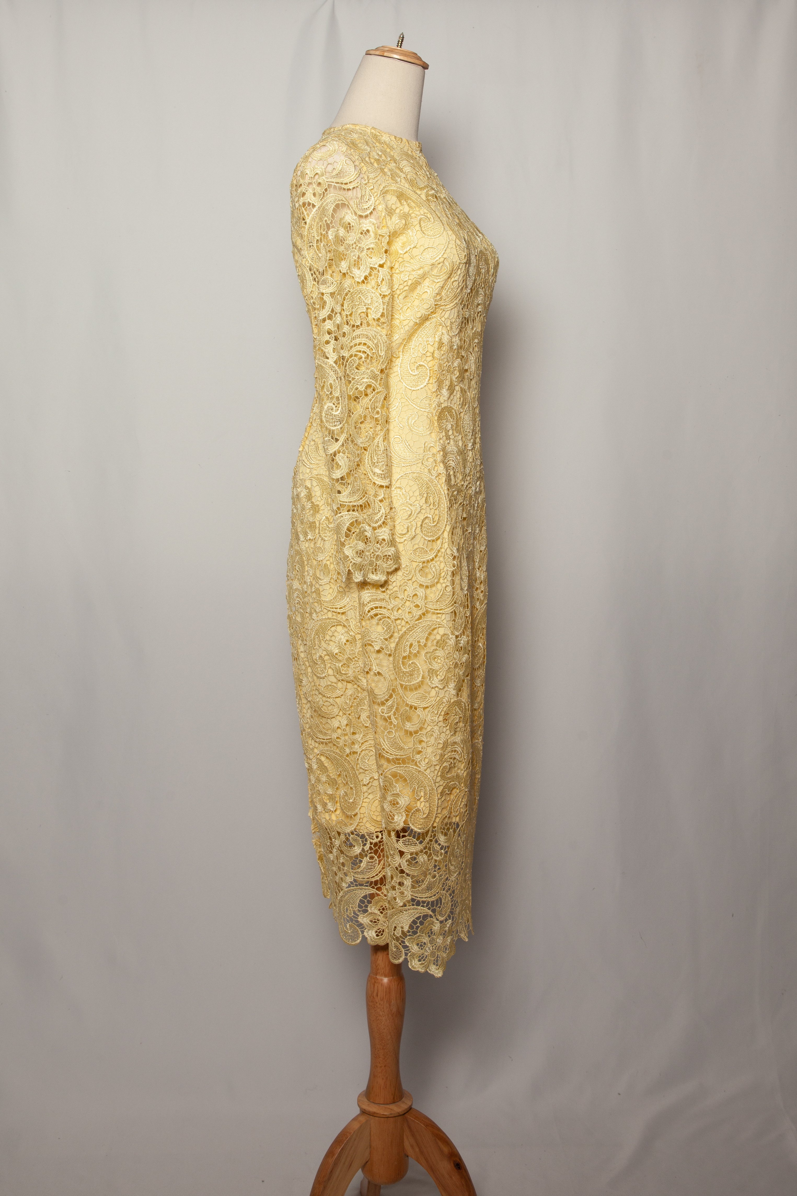Good SLIR Yellow Lace Dress Women Size S Long Sleeve Knee-Length