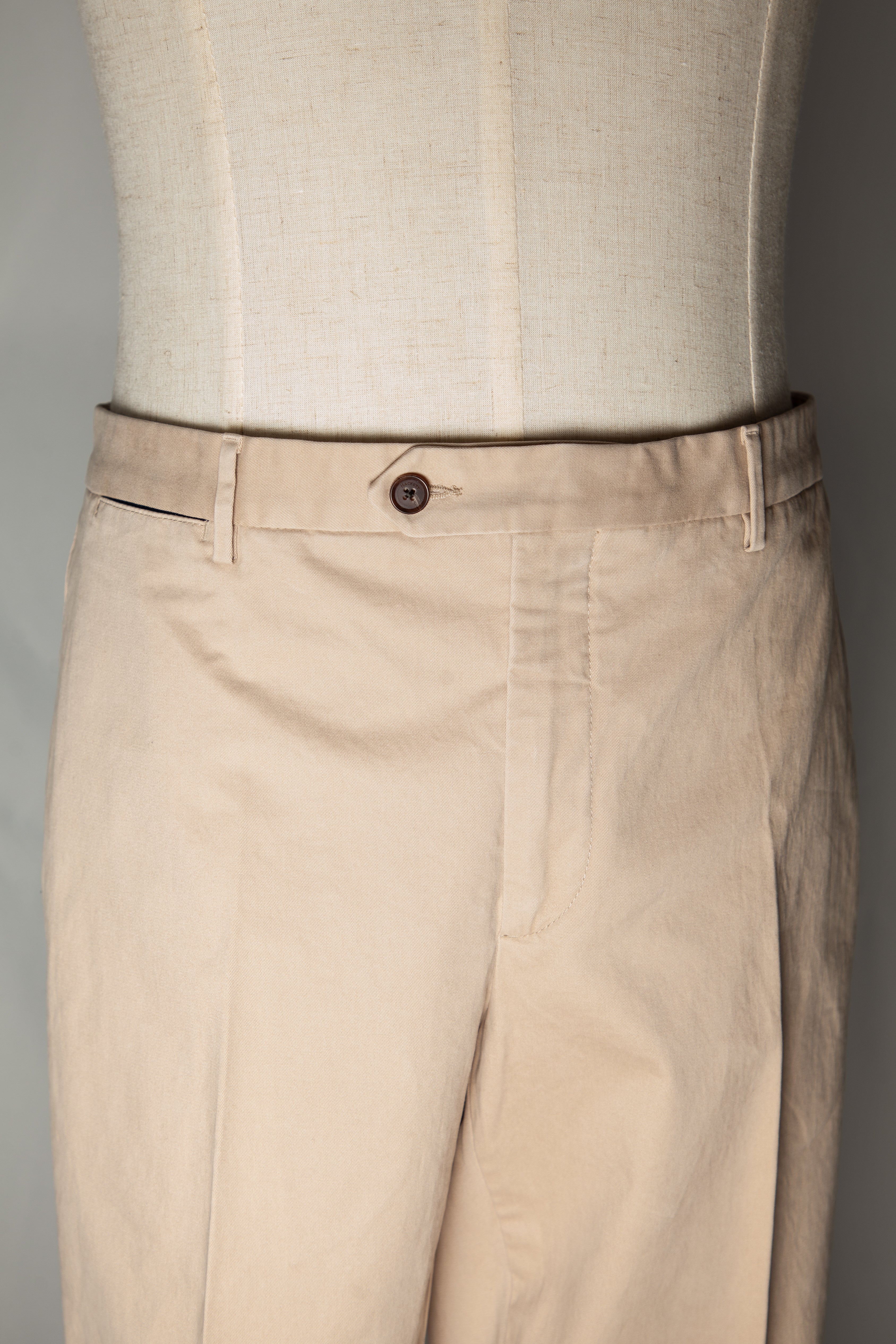 Good Hackett White Cotton Natural Pants Size XL for Men