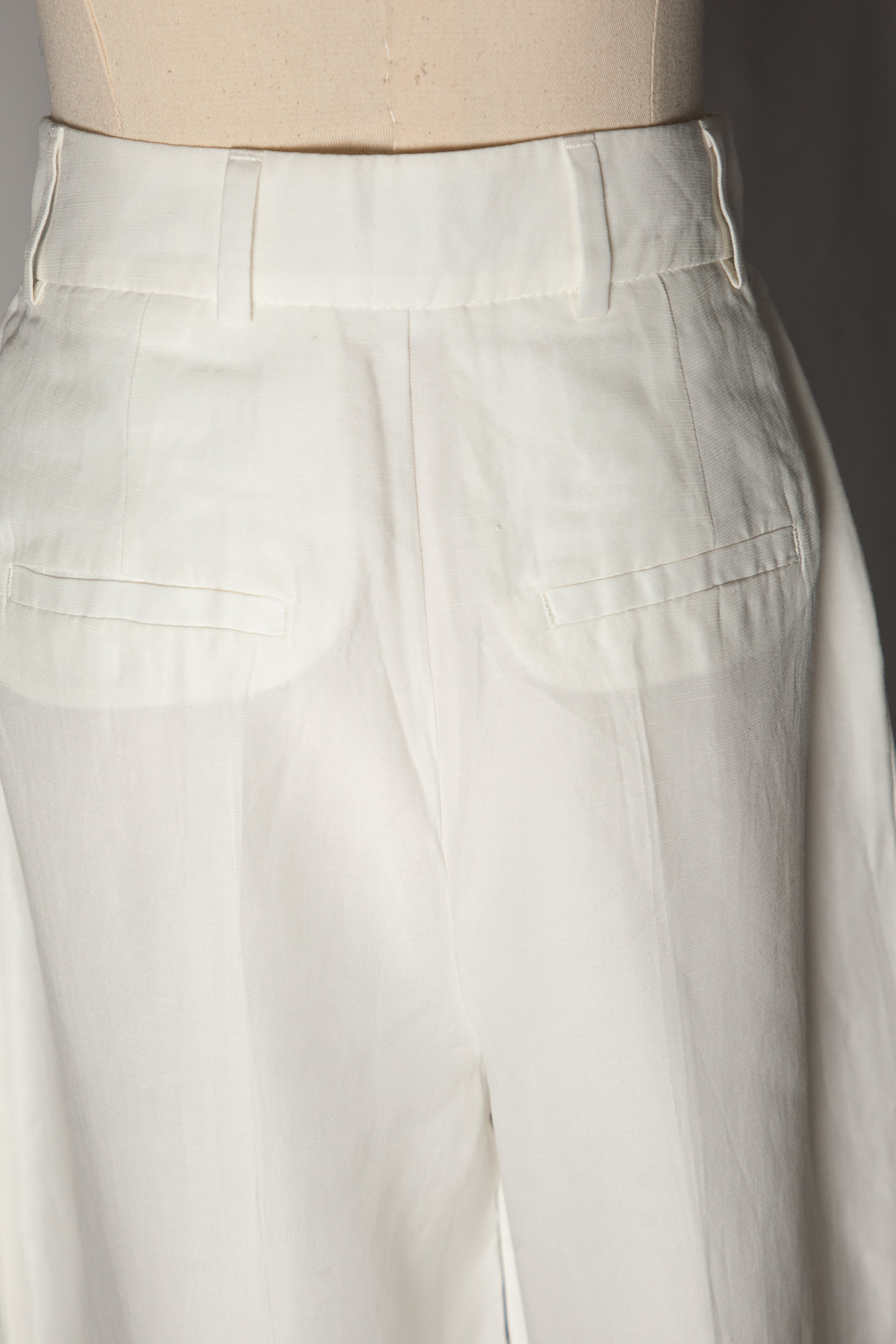 IPEKYOL White Tailored Pants M, Viscose, Good Condition