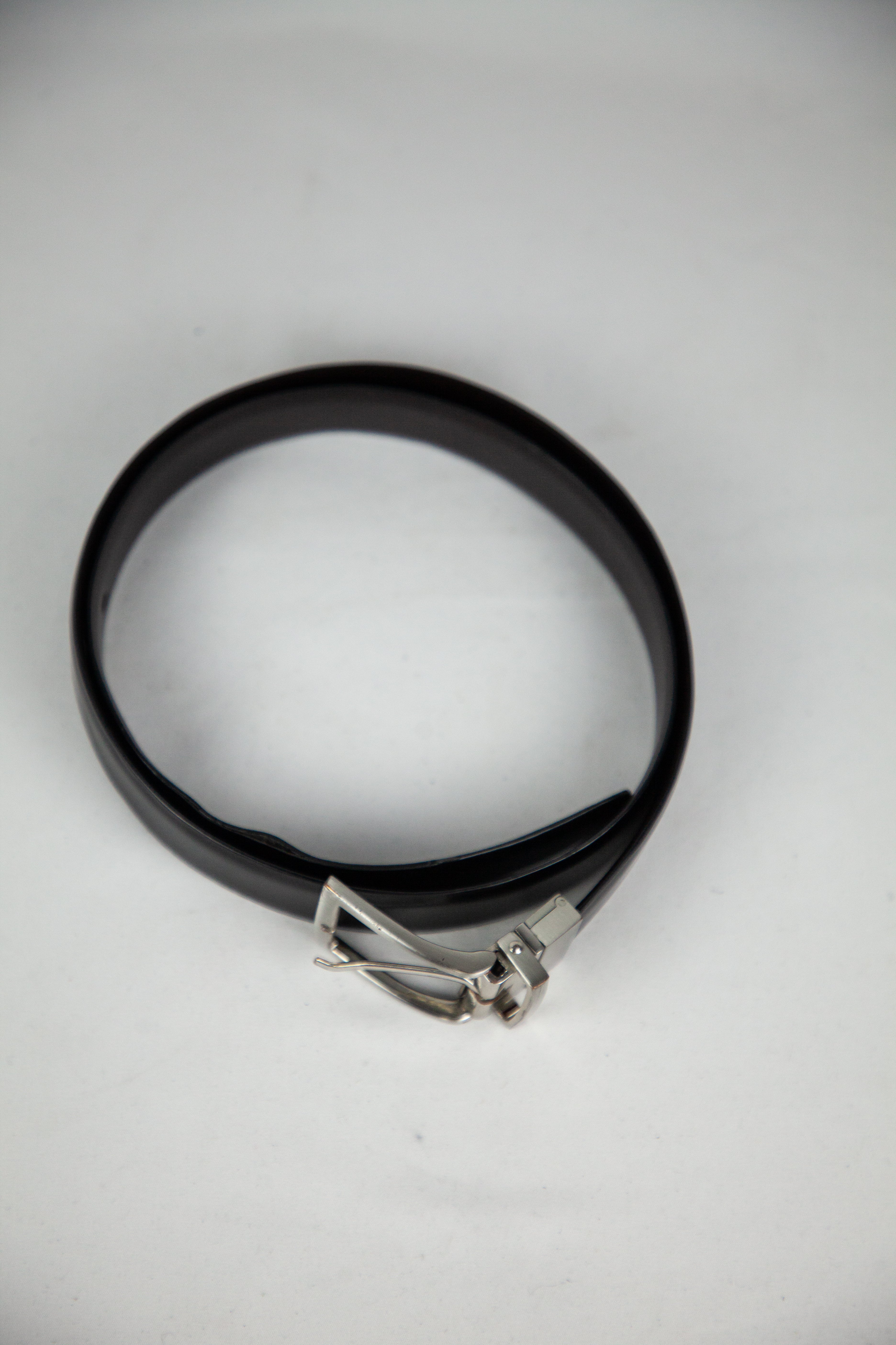 Good Tommy Hilfiger Black Genuine Leather Belt with Silver Buckle