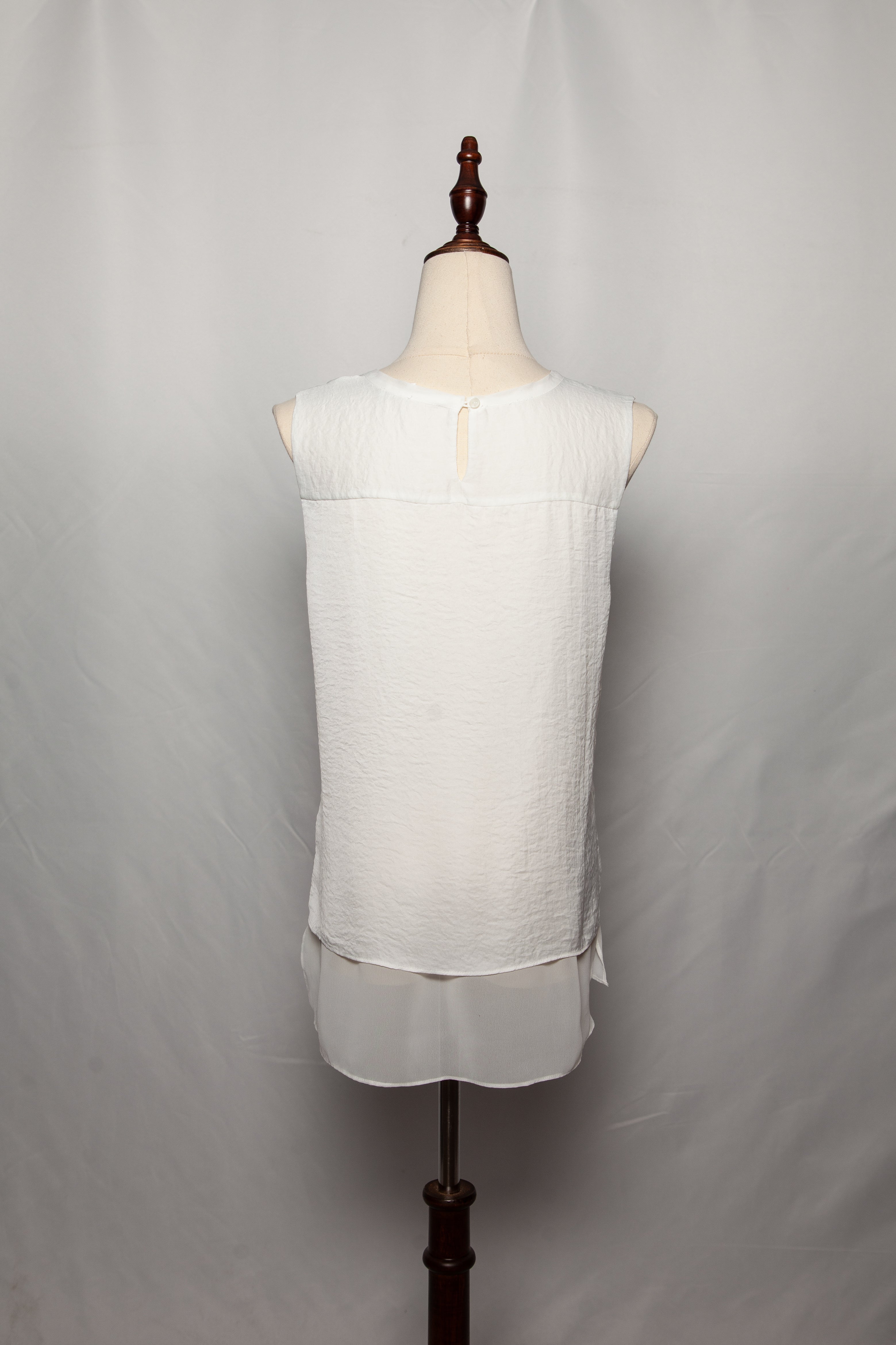 Violet + Claire White Sleeveless Blouse Polyester Size Optional