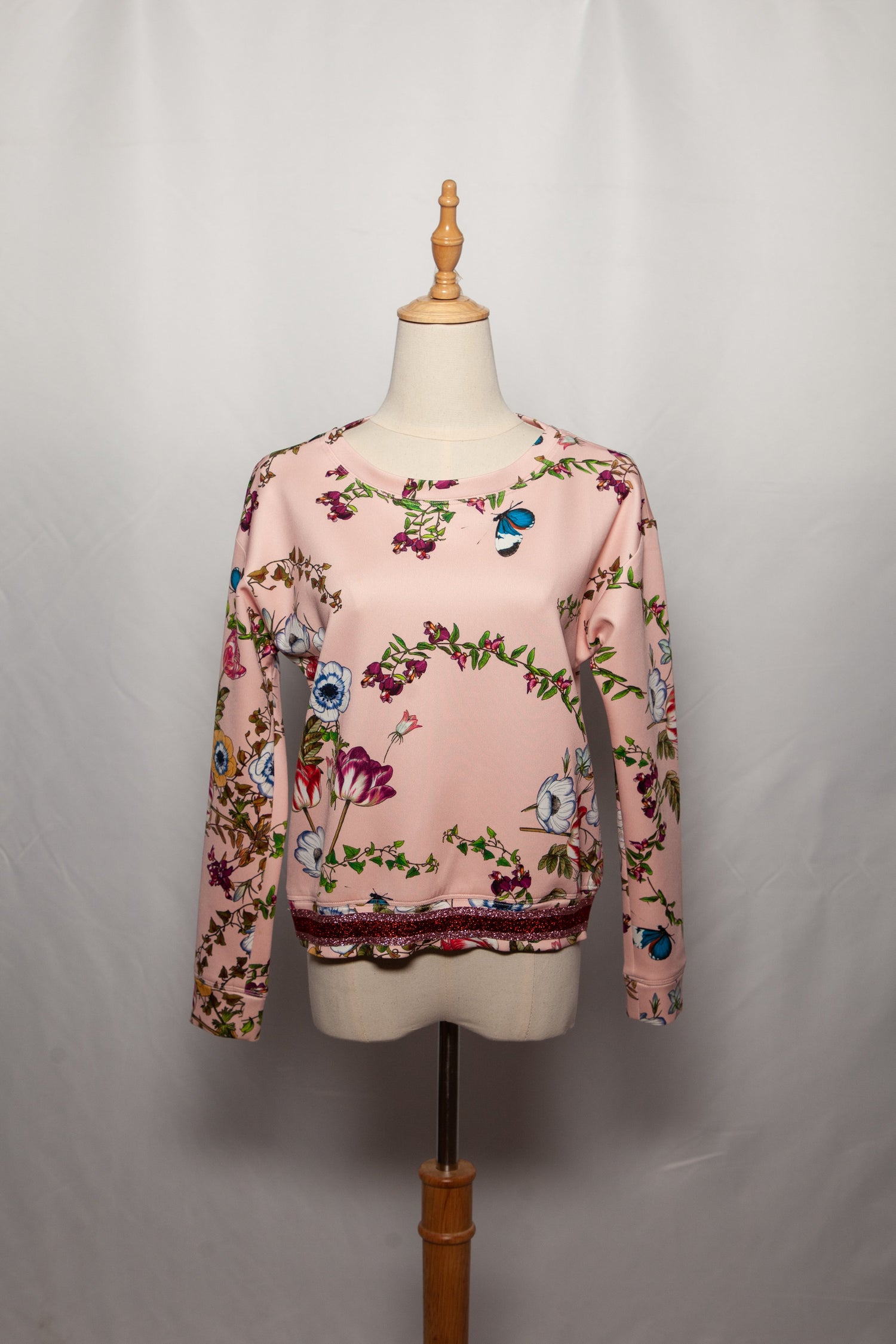 Intrend Pink Floral Sweater Size S Polyester Good Condition