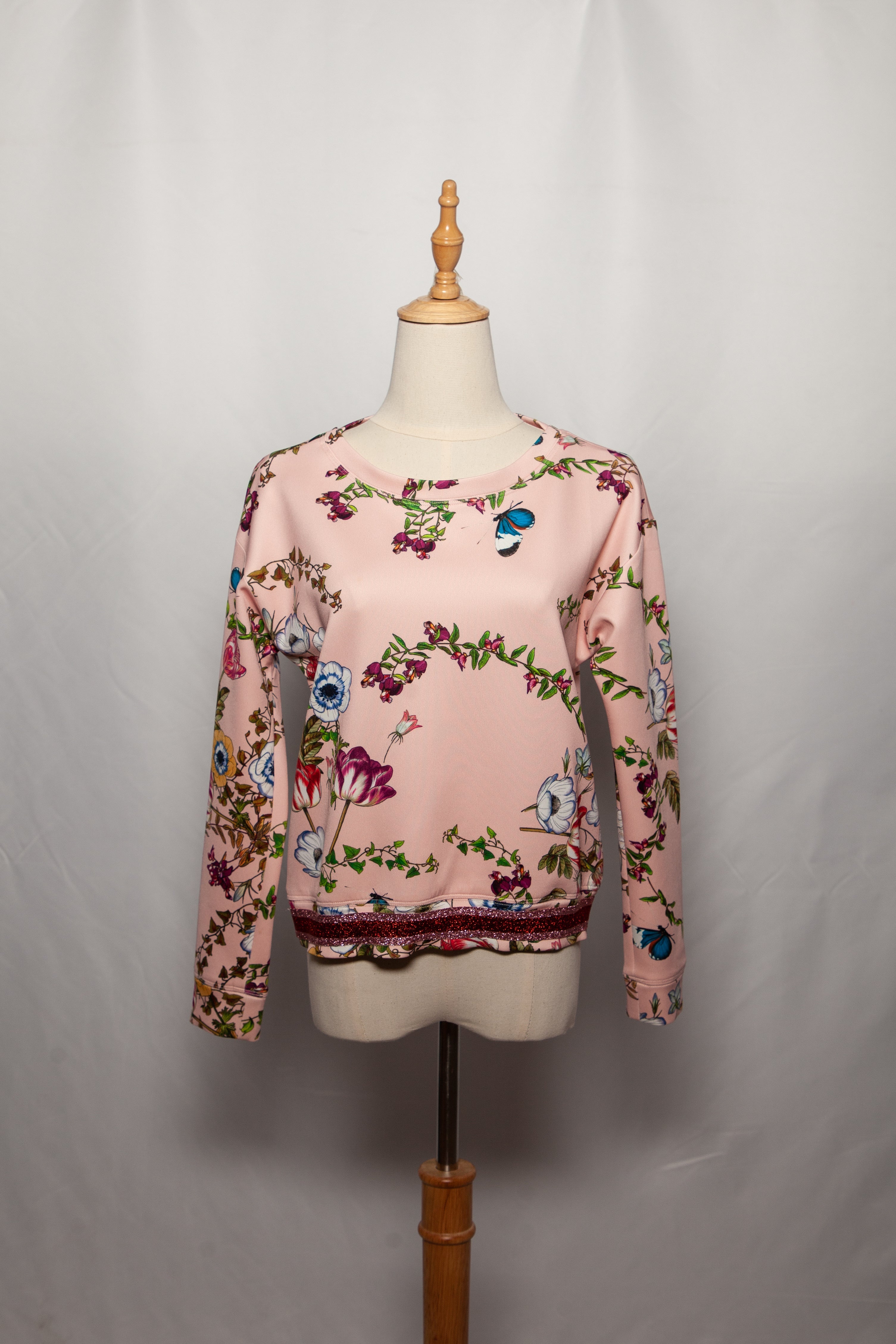 Intrend Pink Floral Sweater Size S Polyester Good Condition
