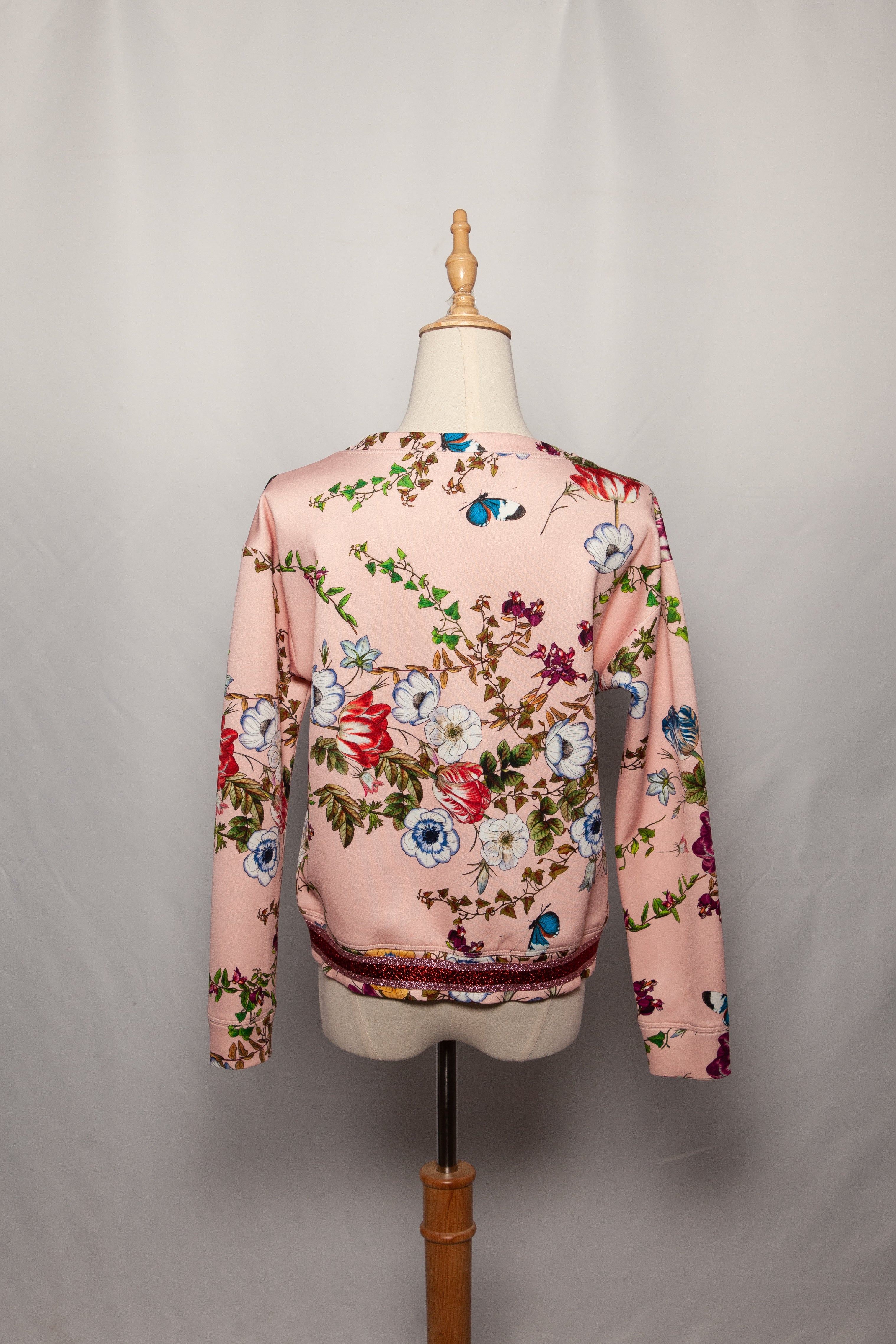 Intrend Pink Floral Sweater Size S Polyester Good Condition