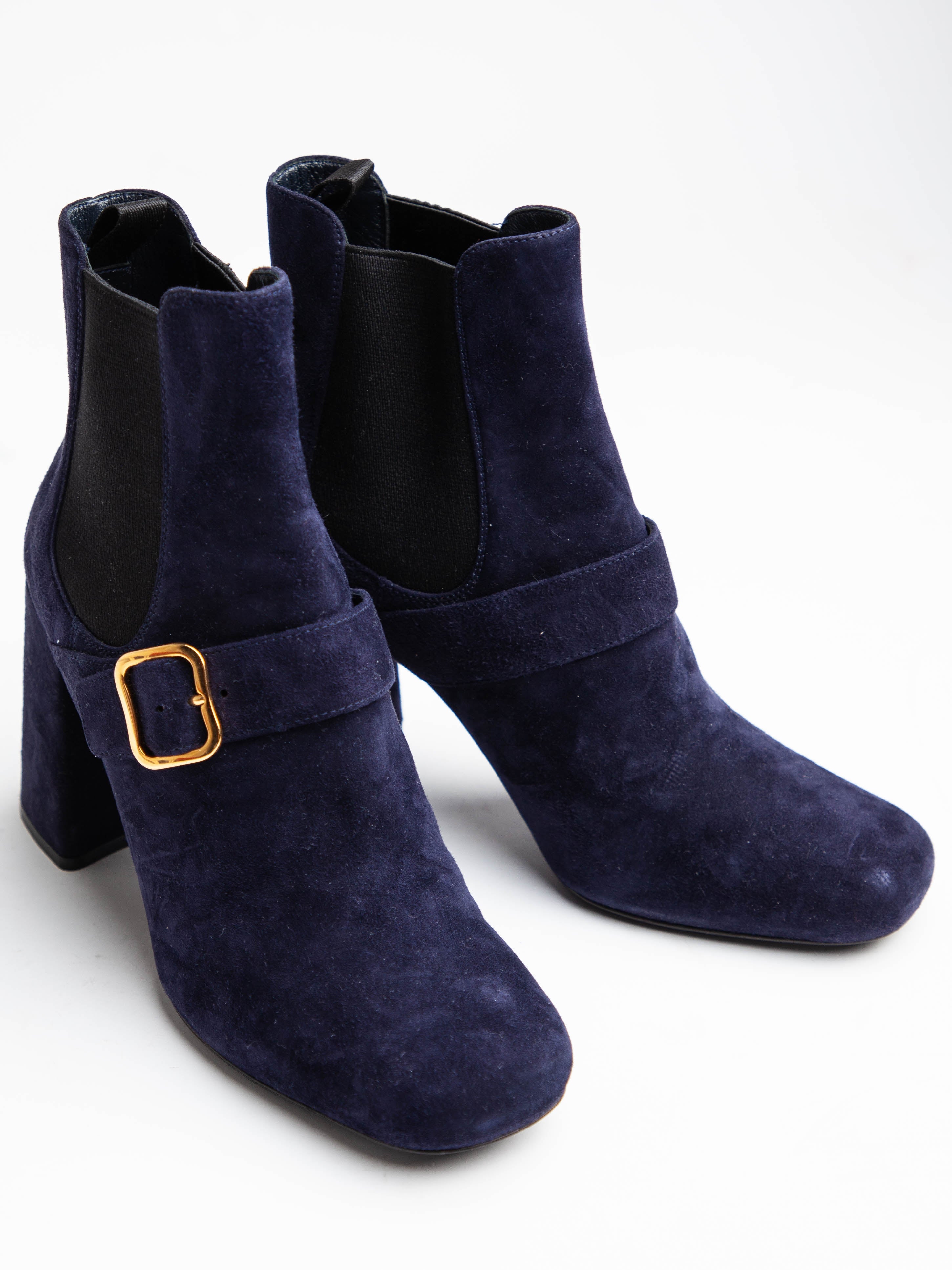 Good Condition Prada Purple Suede Ankle Boots Size 37.5 with Buckle