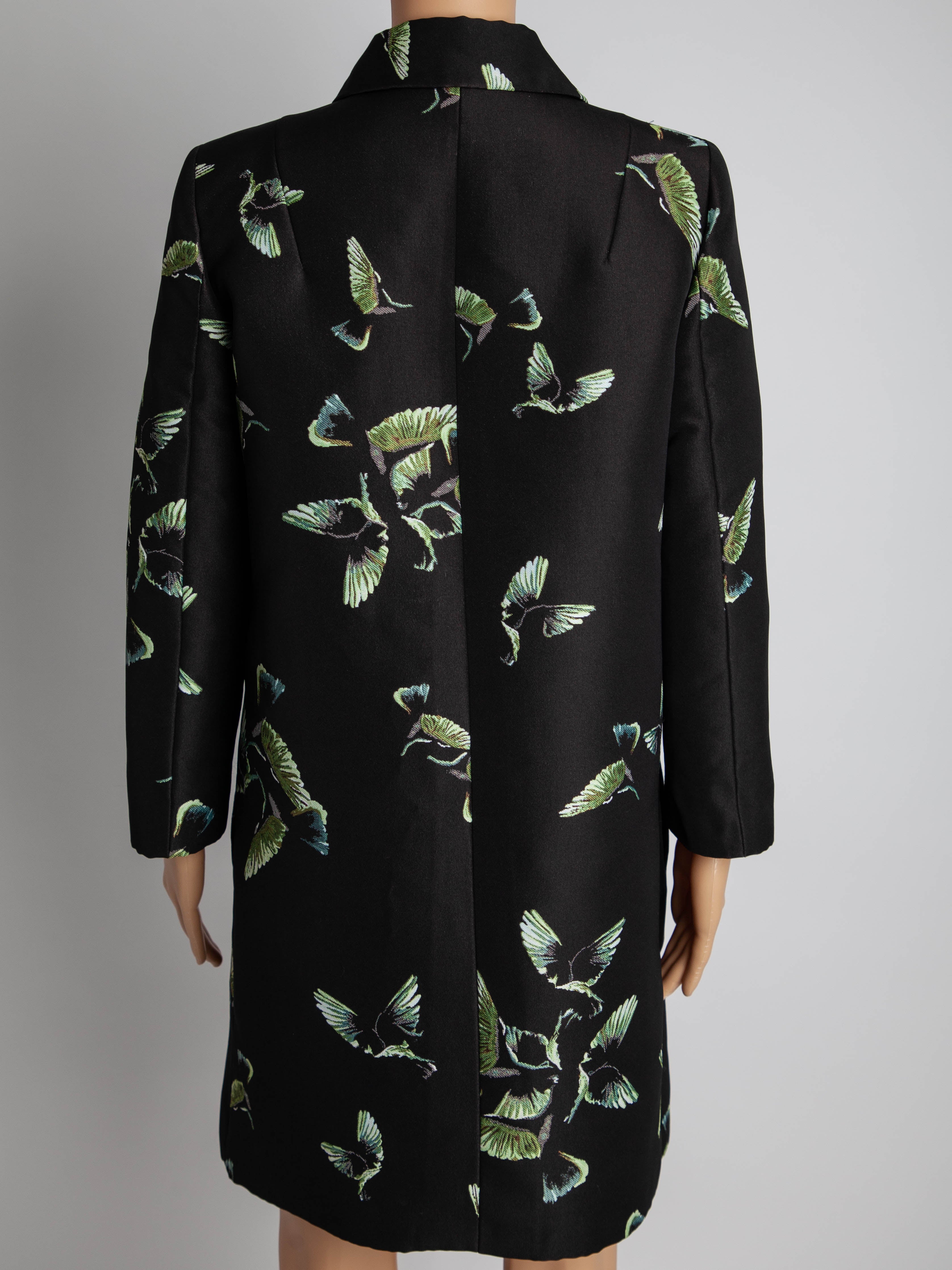 Excellent Max Mara Black Coat with Bird Pattern Size L