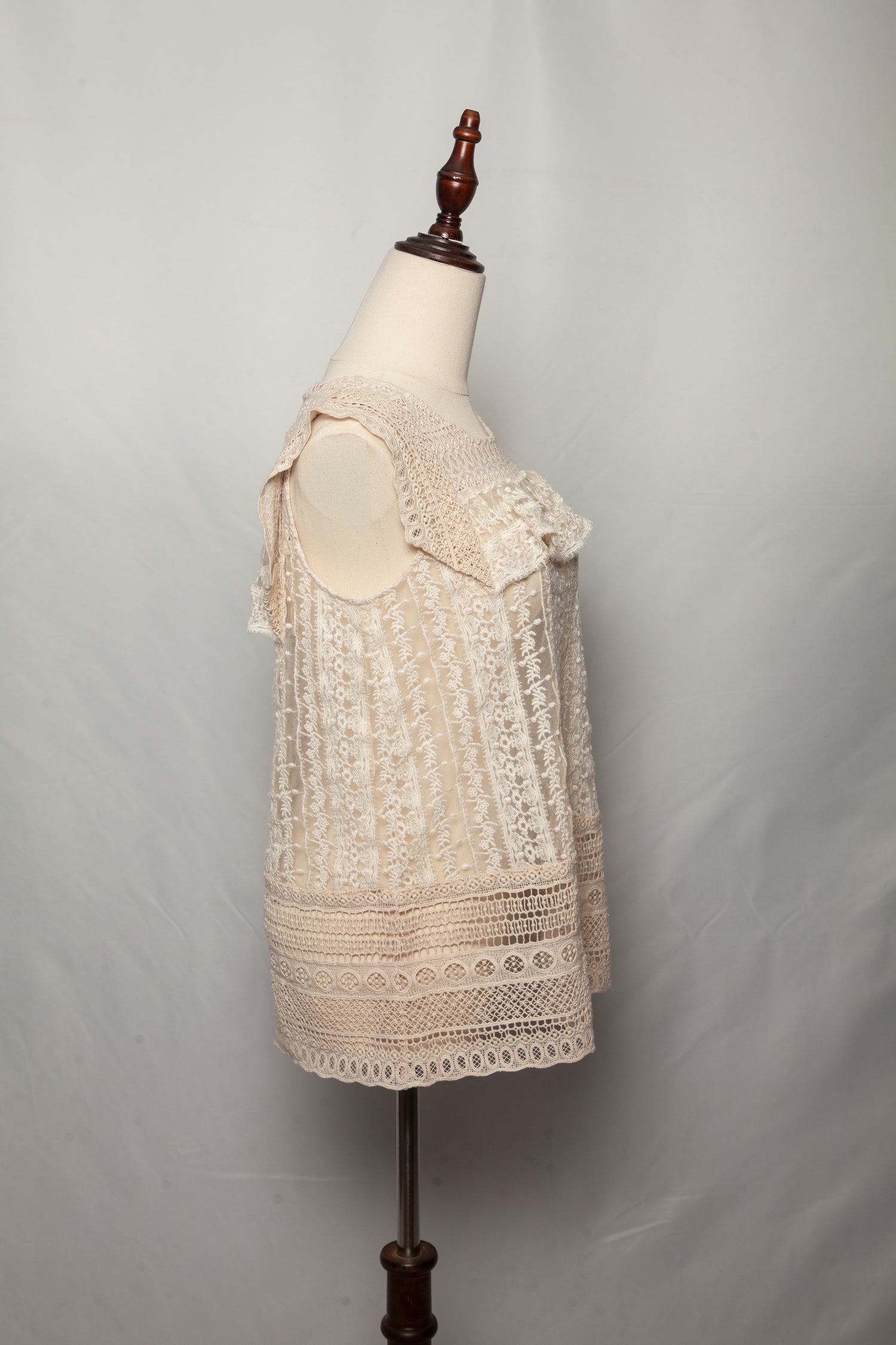 Good TWINSET White Sleeveless Lace Top Size XXS Women&