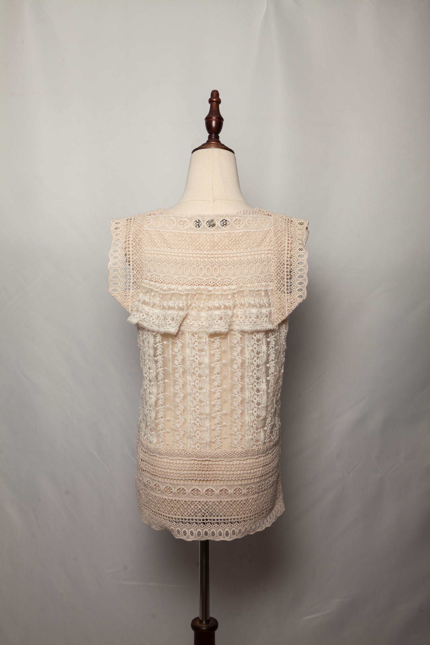 Good TWINSET White Sleeveless Lace Top Size XXS Women&