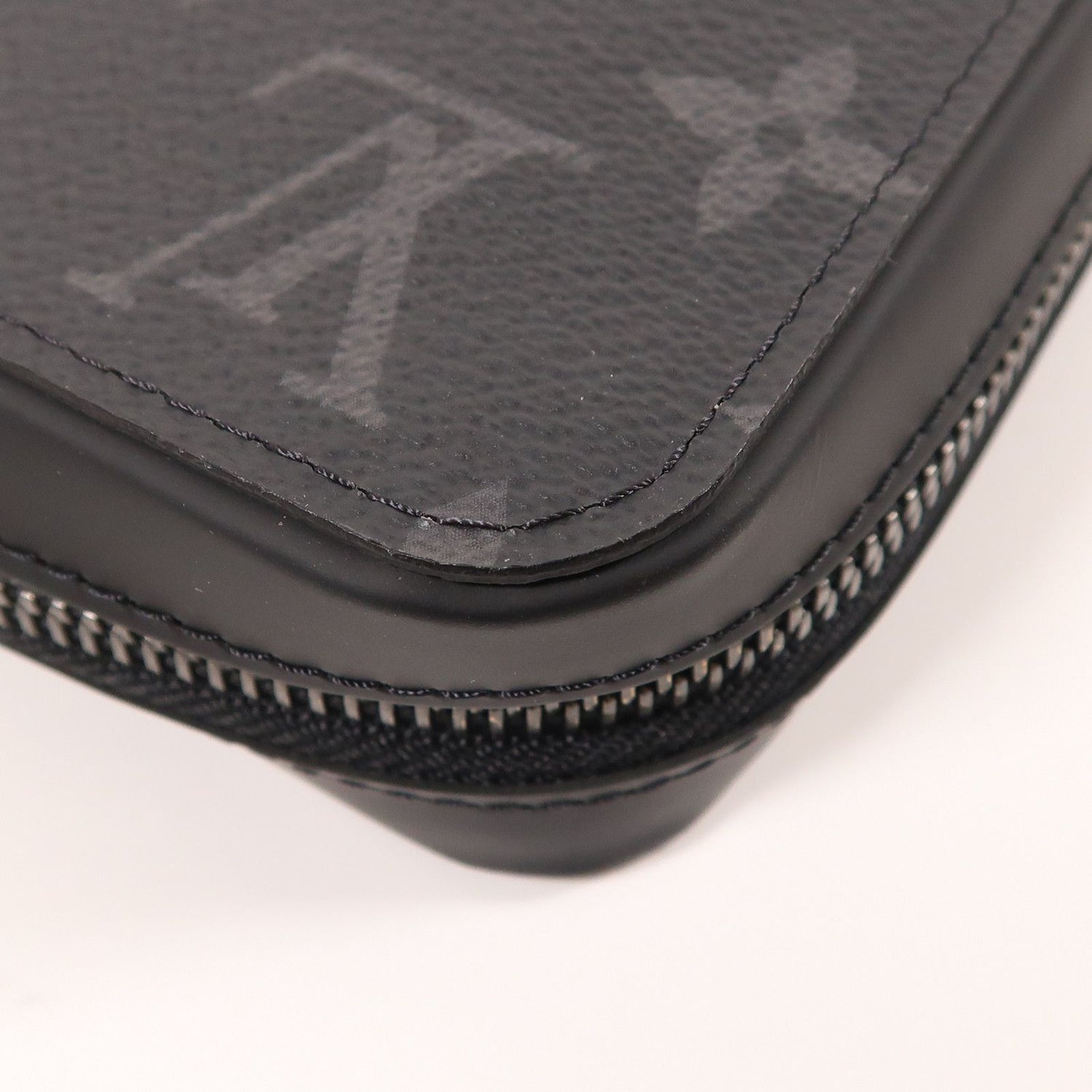 Louis Vuitton Monogram Eclipse Zippy Xl Wallet Changzhenbao Black Around Long Wallet M 61698