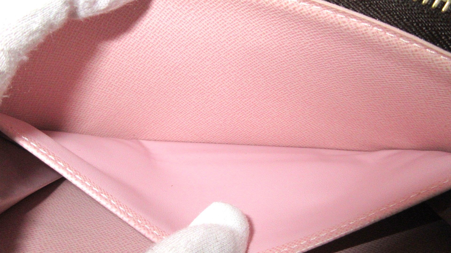 Louis Vuitton Zippy Wallet, Monogram