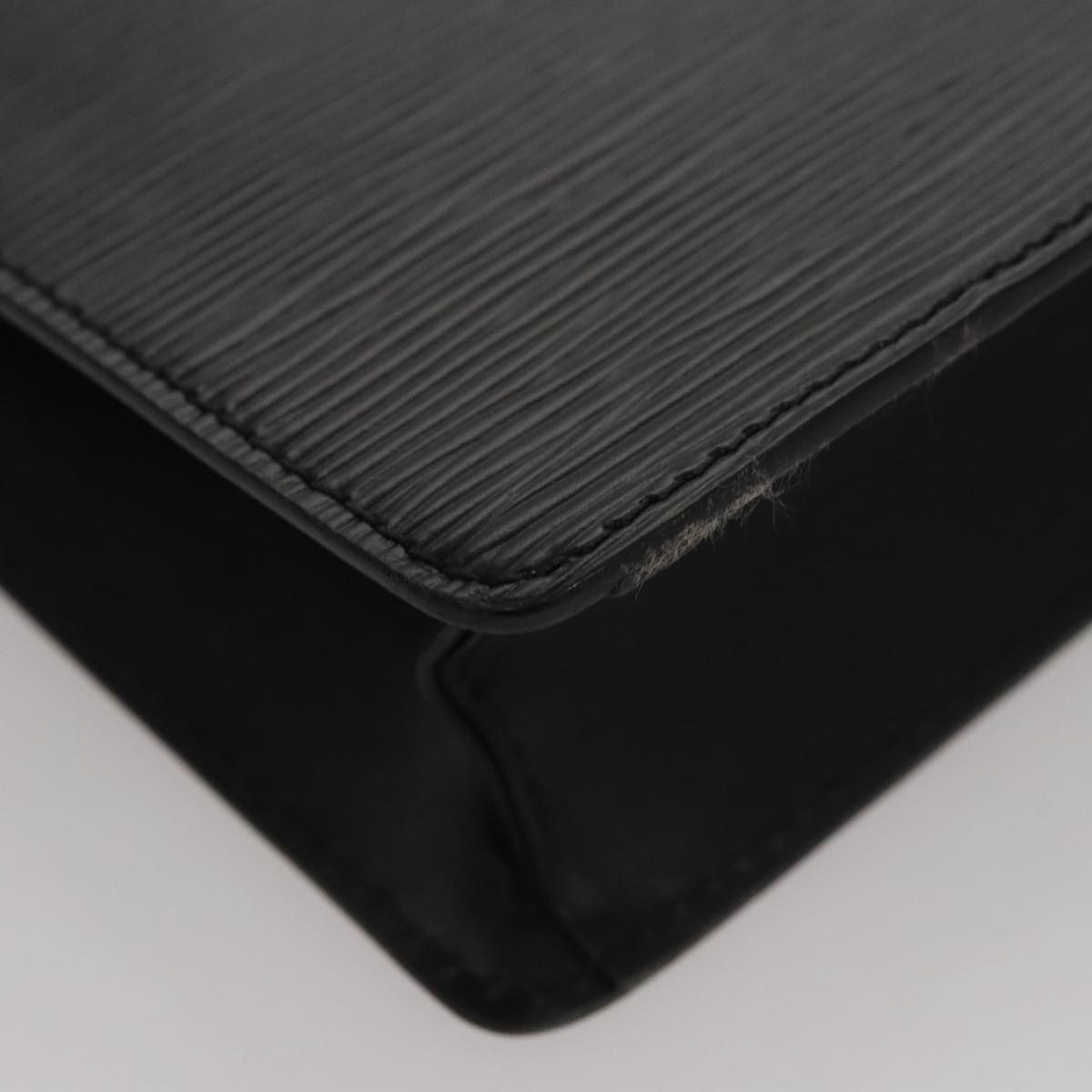 Louis Vuitton Epi Pochette Homme Clutch Bag Black Noir M 52522 Lv Auth