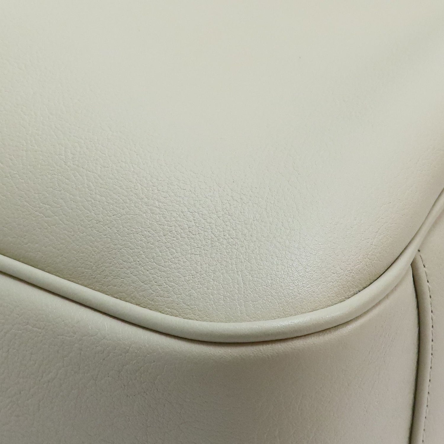 Gucci Diana Medium Bamboo Shoulder Handbag White Leather 746124