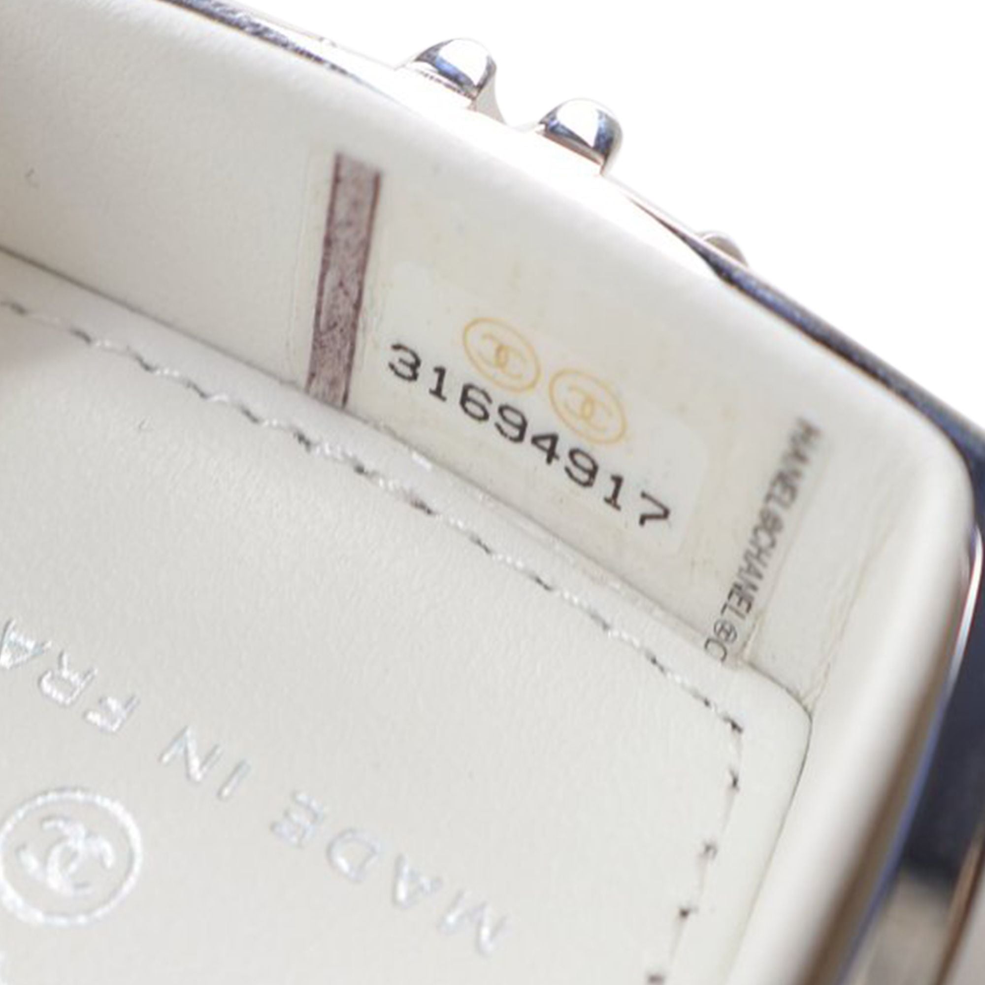 Chanel Patent Goatskin Make-up Box Clutch With Chain White