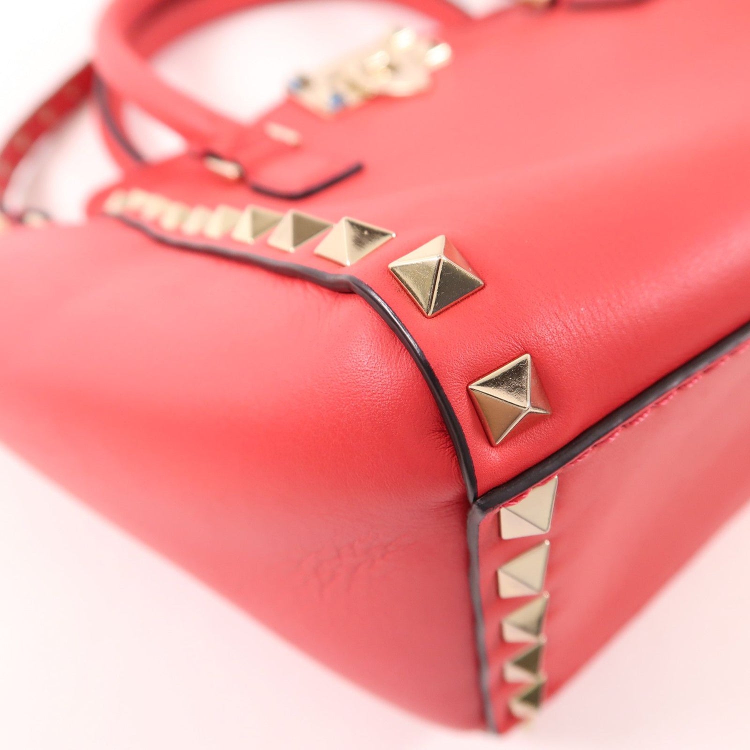 Valentino Cowhide Leather 2Way Shoulder Bag Golden Hand-handed Shoulder And Back Bag 2way Shoulder Bag Red Calfski