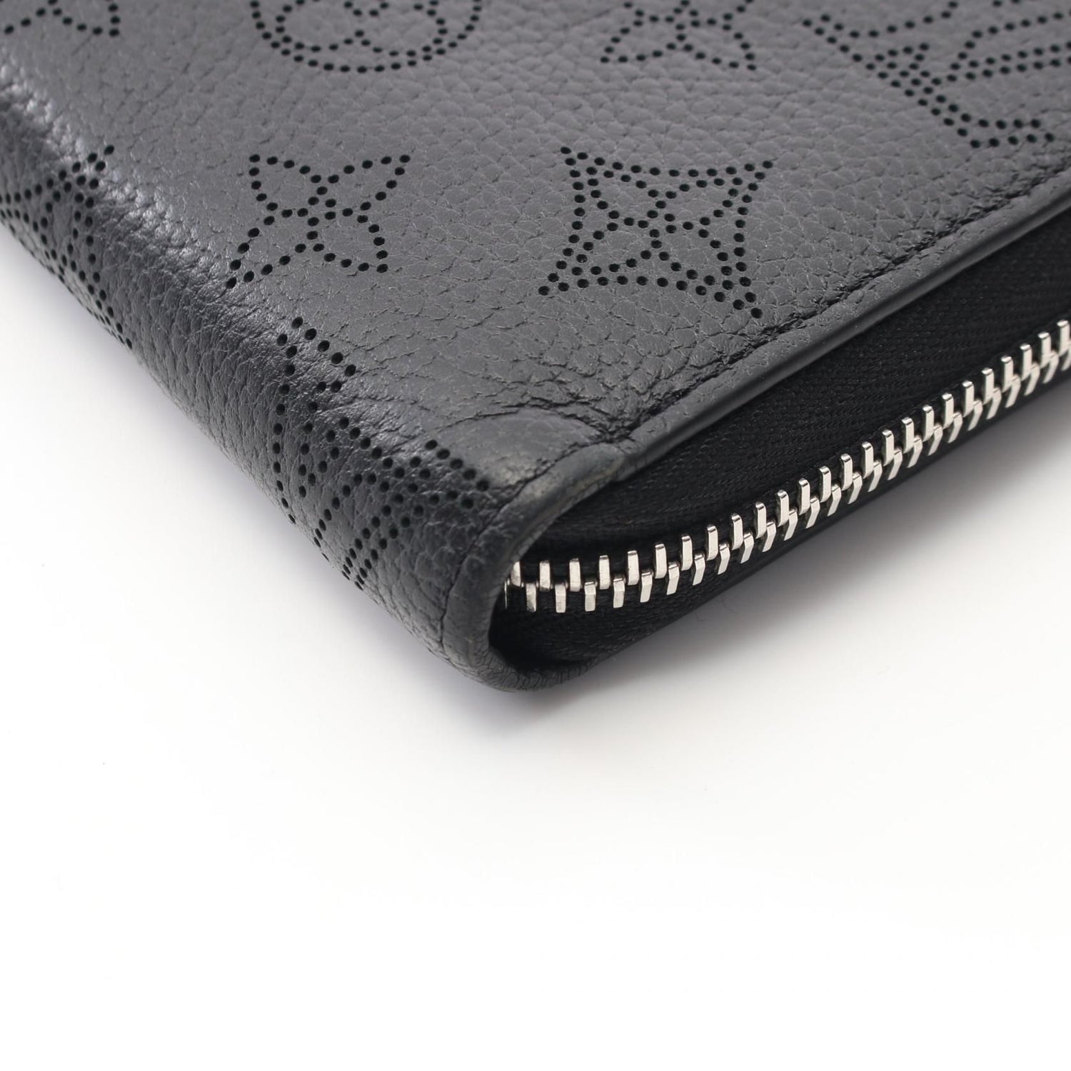 Louis Vuitton Zippy Wallet Black Around Long Wallet M 61867