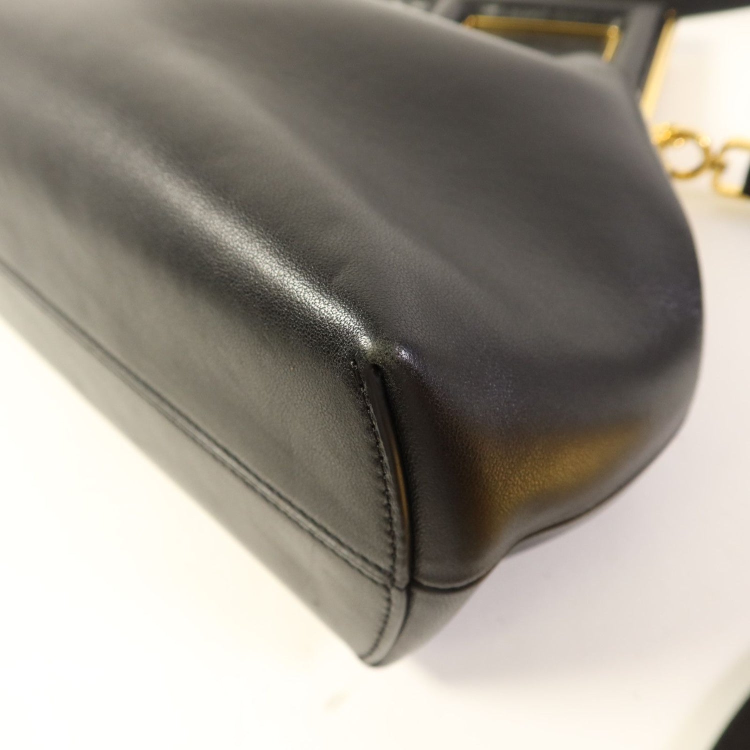 Fendi Cowhide Leather First Medium Golden Shoulder Bag Black Calfskin (cowhide) 8bp 127