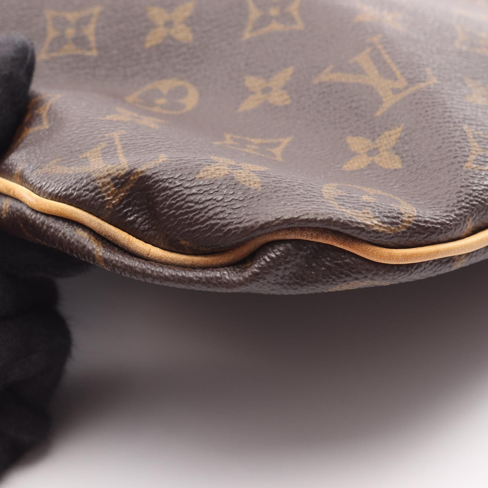 Louis Vuitton Bosphore Pochette, Monogram