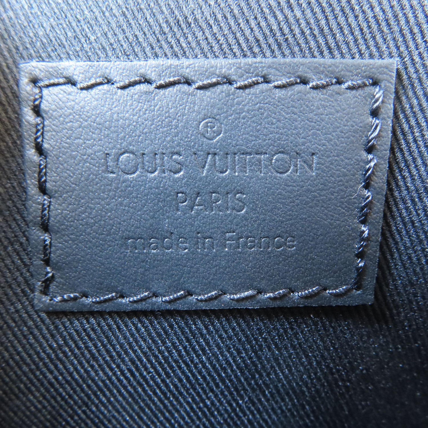 Louis Vuitton Monogram Taurillon Vertical Trunk Shoulder Bag Black Shoulder Bag M 82070