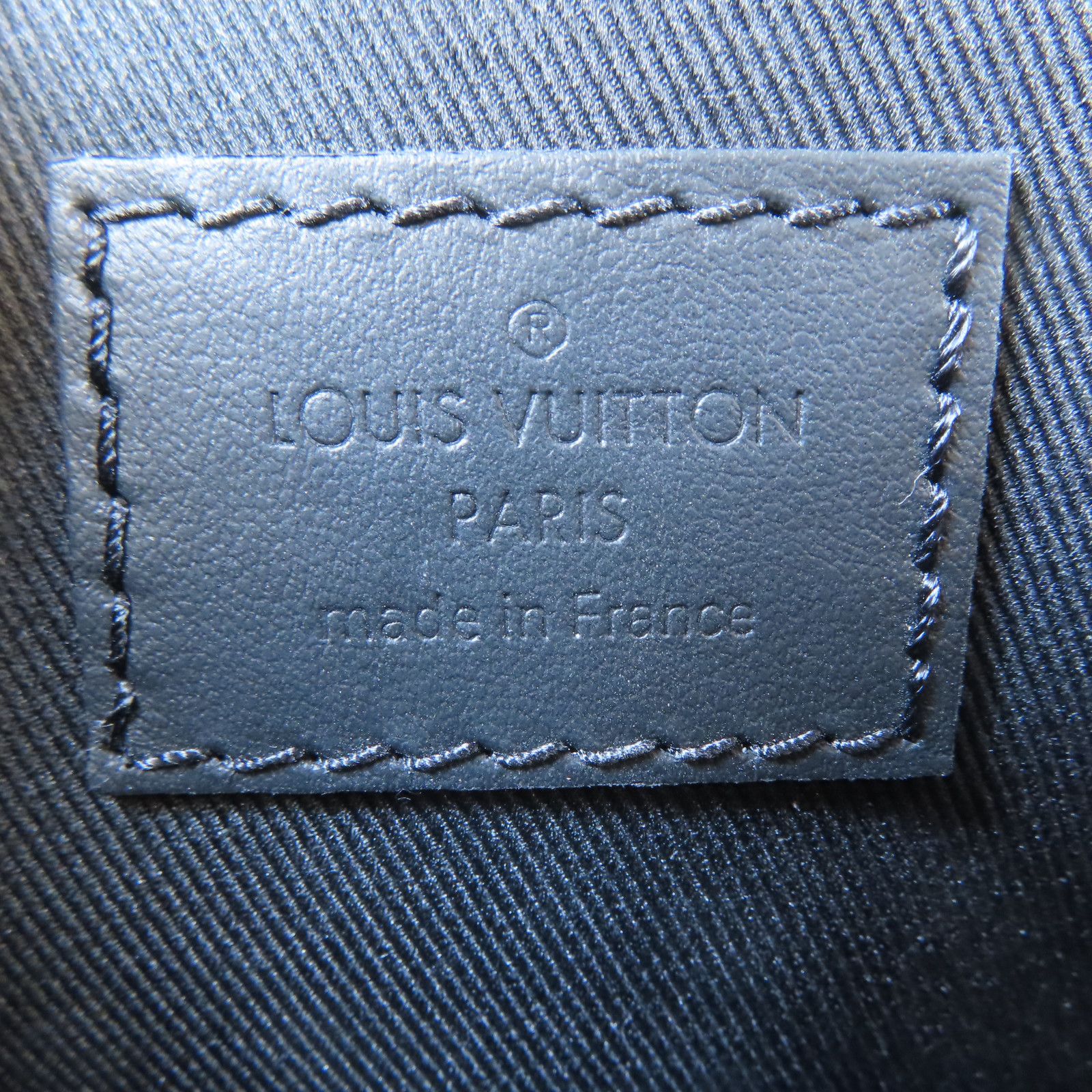 Louis Vuitton Monogram Taurillon Vertical Trunk Shoulder Bag Black Shoulder Bag M 82070