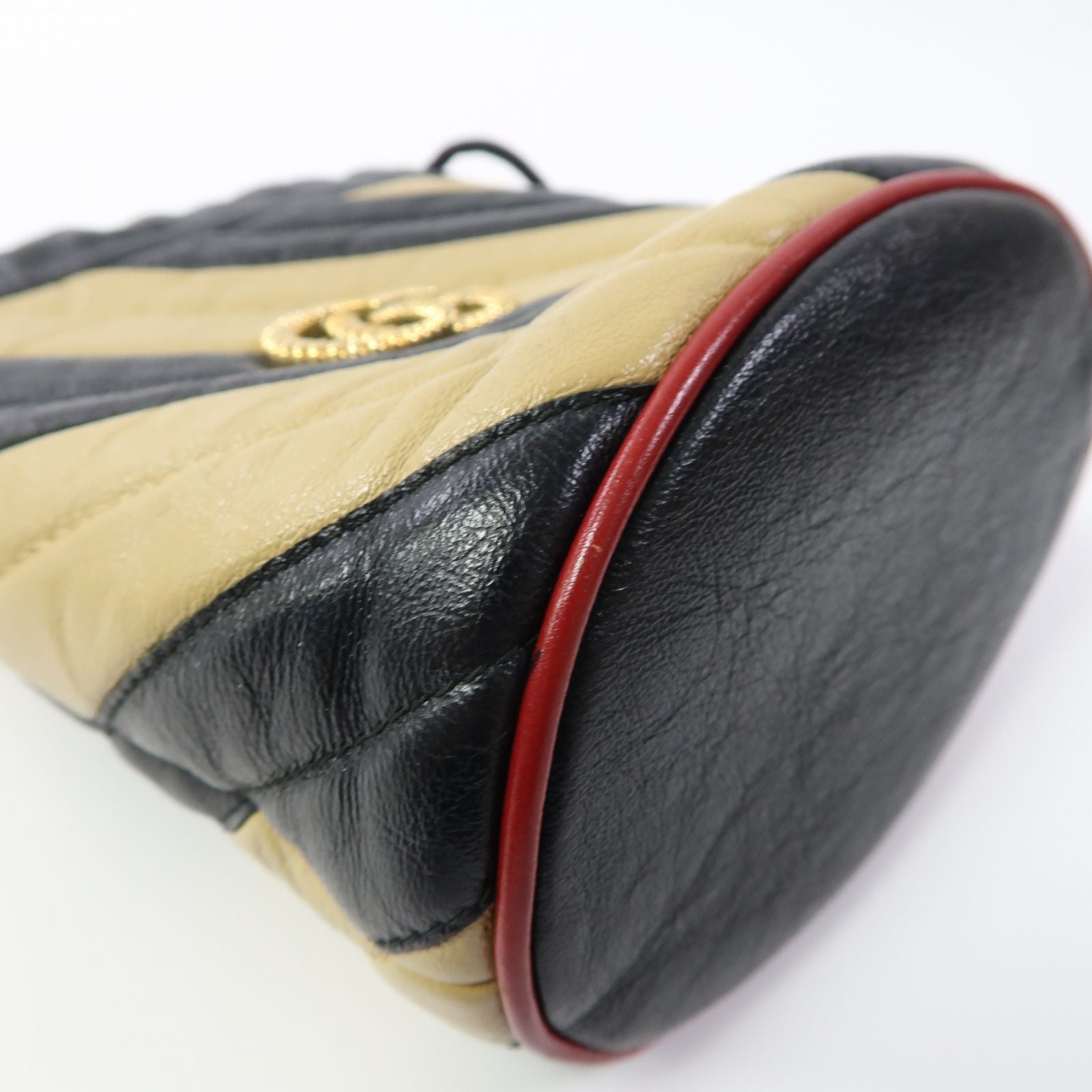 Gucci Cowhide Leather Gg Marmont Gold Crossbody Back Bag Black/black Color Shoulder Ba