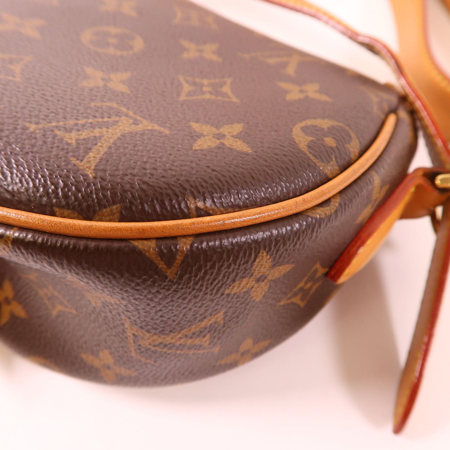 Louis Vuitton Monogram Tambourin Shoulder Bag Brown Shoulder Bag M 44860