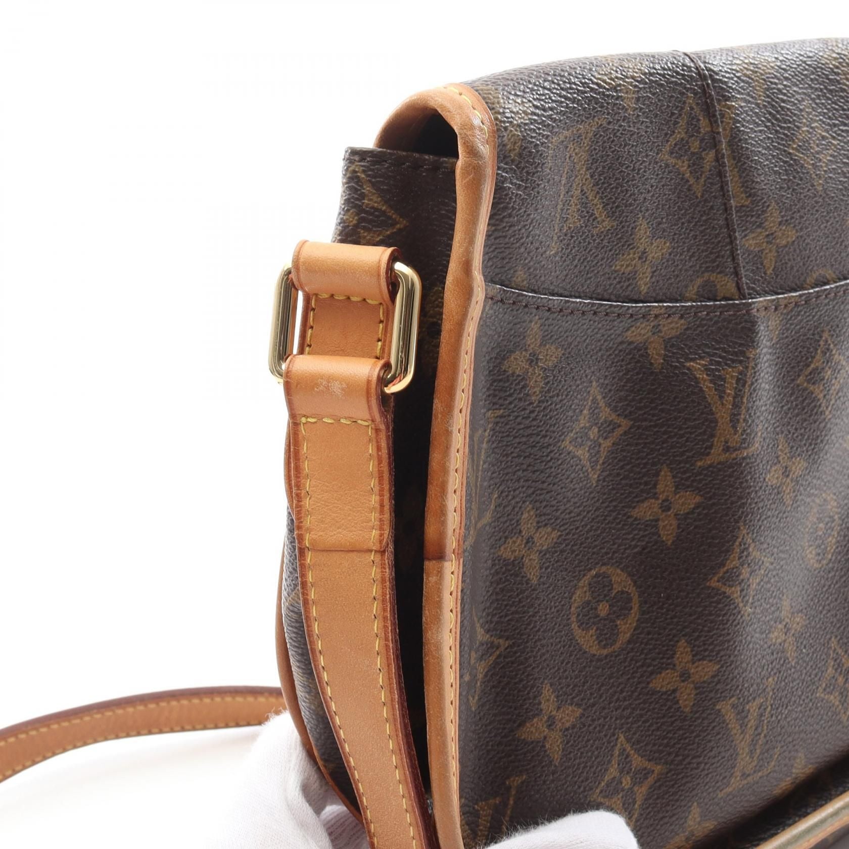 Louis Vuitton Menilmontant PM, Monogram